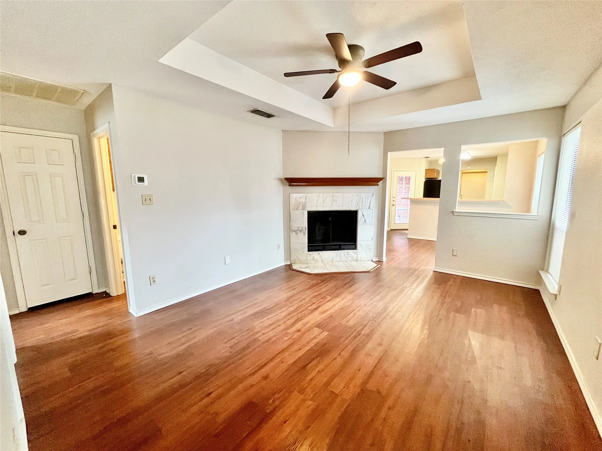 Duplex For Rent in Tarrant County , 5531 Whisper Glen Drive, Arlington, Texas 76017, 3 Bedroom, 2 Bathroom, 2 Garage spaces, 1,004 Sqft, built in 1987, mls#21400406, Real Estate Agent in Arlington, Homes For Rent in Tarrant county, Homes For Rent in Arlington, Realtor in Arlington Texas, Real Estate Brokerage Independent Realty Texas, Luminita Cordes Realtor