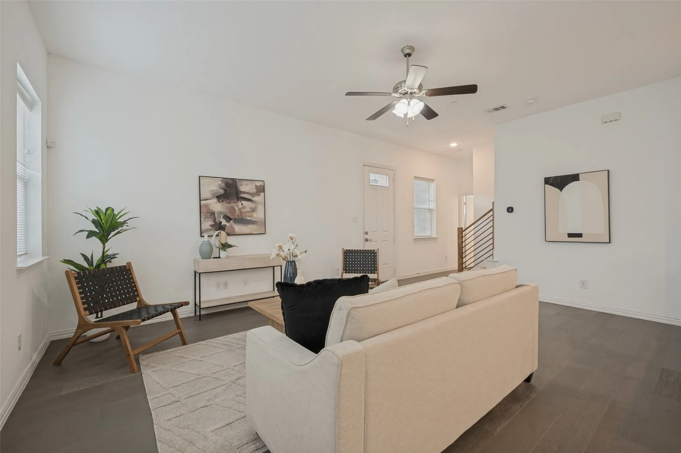 Townhouse For Sale in Dallas County , 2008 Bethlehem Street, Irving, Texas 75061, 3 Bedroom, 3 Bathroom, 2 Garage spaces, 1,869 Sqft, built in 2020, mls#21400503, Real Estate Agent in Irving, Homes For Sale in Dallas county, Homes For Sale in Irving, Realtor in Irving Texas, Real Estate Brokerage Independent Realty Texas, Luminita Cordes Realtor