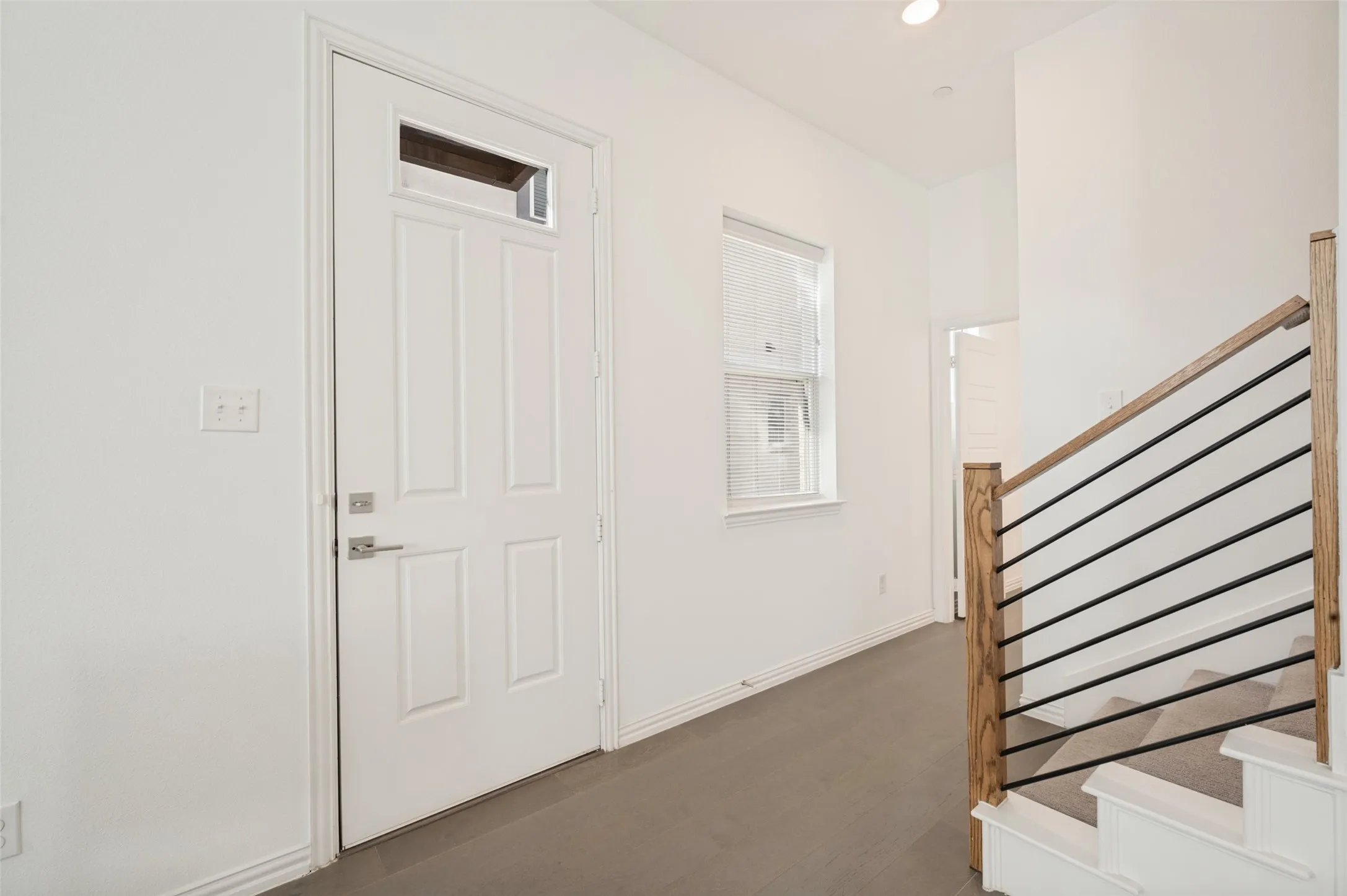Townhouse For Sale in Dallas County , 2008 Bethlehem Street, Irving, Texas 75061, 3 Bedroom, 3 Bathroom, 2 Garage spaces, 1,869 Sqft, built in 2020, mls#21400503, Real Estate Agent in Irving, Homes For Sale in Dallas county, Homes For Sale in Irving, Realtor in Irving Texas, Real Estate Brokerage Independent Realty Texas, Luminita Cordes Realtor