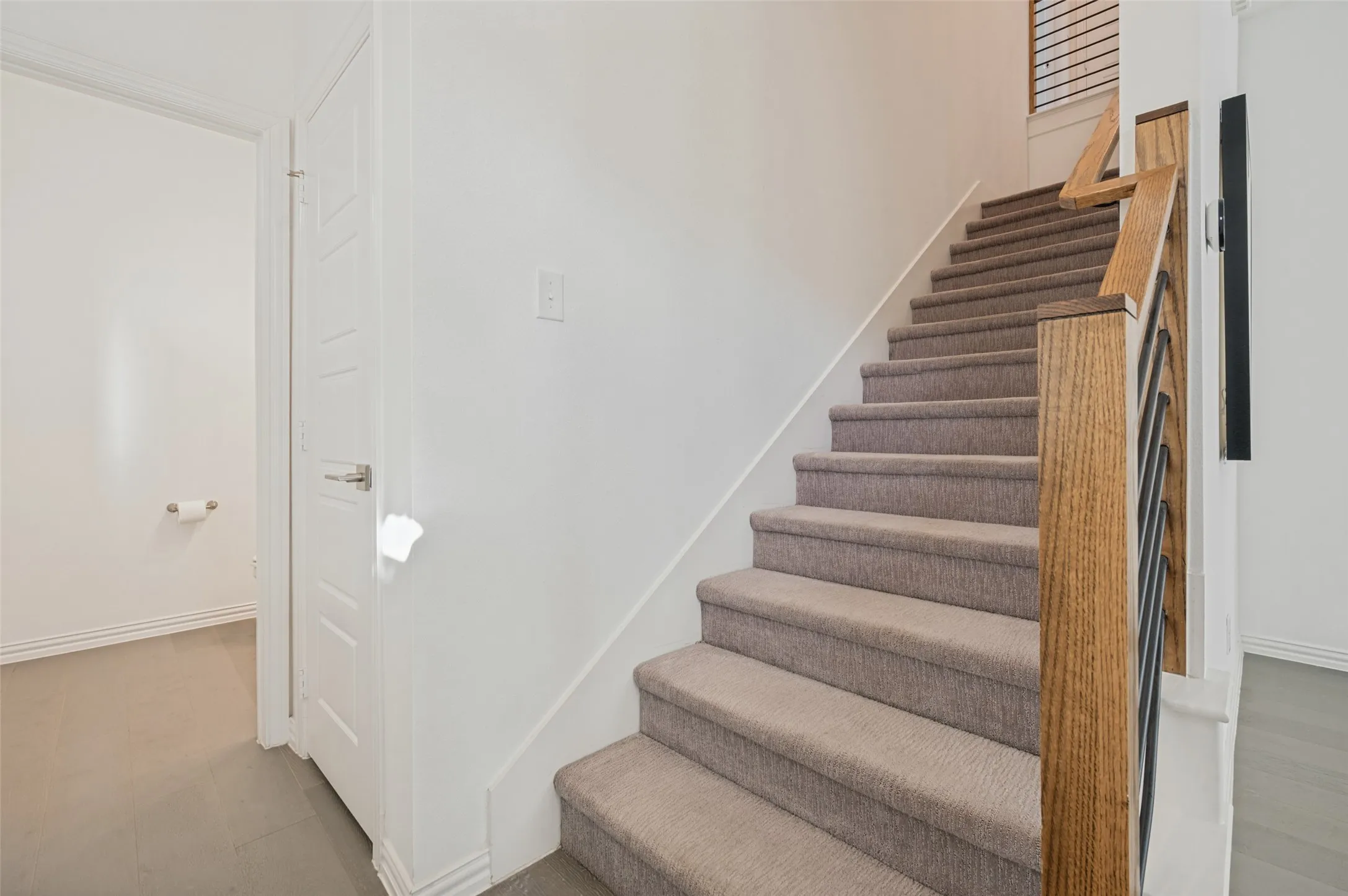 Townhouse For Sale in Dallas County , 2008 Bethlehem Street, Irving, Texas 75061, 3 Bedroom, 3 Bathroom, 2 Garage spaces, 1,869 Sqft, built in 2020, mls#21400503, Real Estate Agent in Irving, Homes For Sale in Dallas county, Homes For Sale in Irving, Realtor in Irving Texas, Real Estate Brokerage Independent Realty Texas, Luminita Cordes Realtor