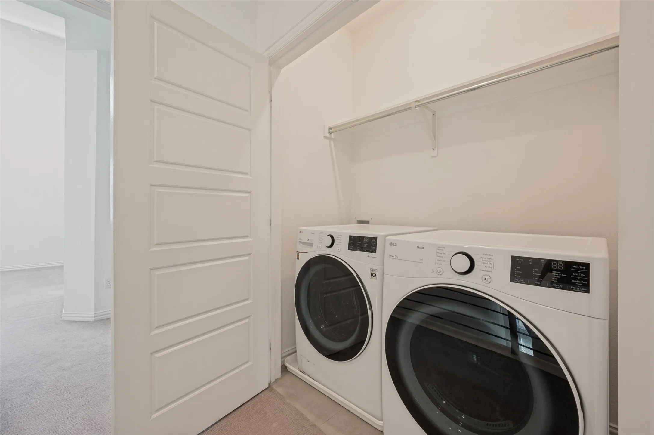 Townhouse For Sale in Dallas County , 2008 Bethlehem Street, Irving, Texas 75061, 3 Bedroom, 3 Bathroom, 2 Garage spaces, 1,869 Sqft, built in 2020, mls#21400503, Real Estate Agent in Irving, Homes For Sale in Dallas county, Homes For Sale in Irving, Realtor in Irving Texas, Real Estate Brokerage Independent Realty Texas, Luminita Cordes Realtor