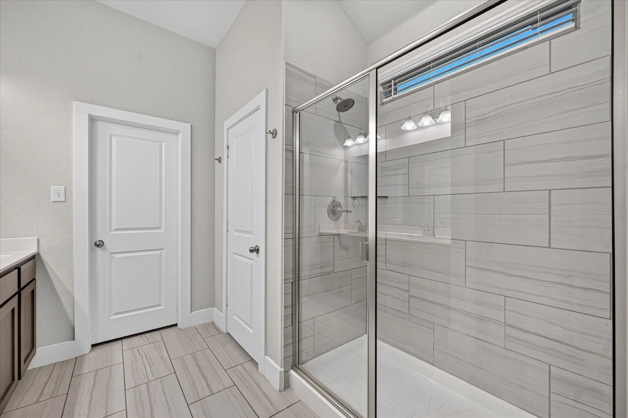 Single Family Residence For Sale in Tarrant County , 5120 Beautyberry Drive, Fort Worth, Texas 76036, 3 Bedroom, 2 Bathroom, 2 Garage spaces, 1,832 Sqft, built in 2021, mls#21402343, Real Estate Agent in Fort Worth, Homes For Sale in Tarrant county, Homes For Sale in Fort Worth, Realtor in Fort Worth Texas, Real Estate Brokerage Independent Realty Texas, Luminita Cordes Realtor