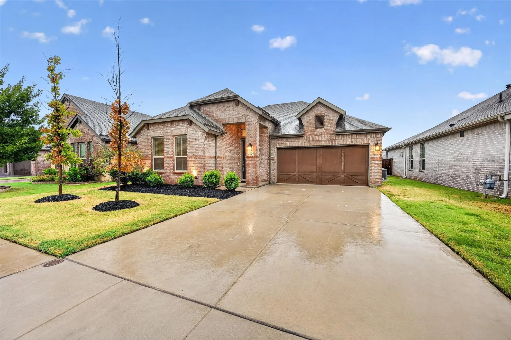 Single Family Residence For Sale in Tarrant County , 5120 Beautyberry Drive, Fort Worth, Texas 76036, 3 Bedroom, 2 Bathroom, 2 Garage spaces, 1,832 Sqft, built in 2021, mls#21402343, Real Estate Agent in Fort Worth, Homes For Sale in Tarrant county, Homes For Sale in Fort Worth, Realtor in Fort Worth Texas, Real Estate Brokerage Independent Realty Texas, Luminita Cordes Realtor