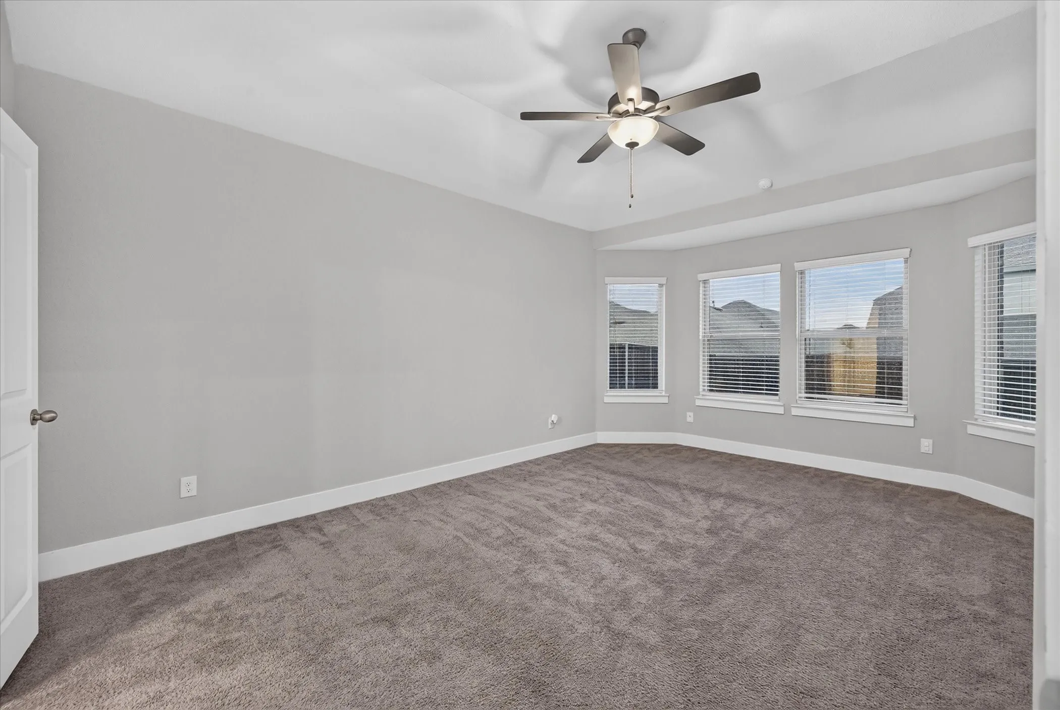 Single Family Residence For Sale in Tarrant County , 5120 Beautyberry Drive, Fort Worth, Texas 76036, 3 Bedroom, 2 Bathroom, 2 Garage spaces, 1,832 Sqft, built in 2021, mls#21402343, Real Estate Agent in Fort Worth, Homes For Sale in Tarrant county, Homes For Sale in Fort Worth, Realtor in Fort Worth Texas, Real Estate Brokerage Independent Realty Texas, Luminita Cordes Realtor