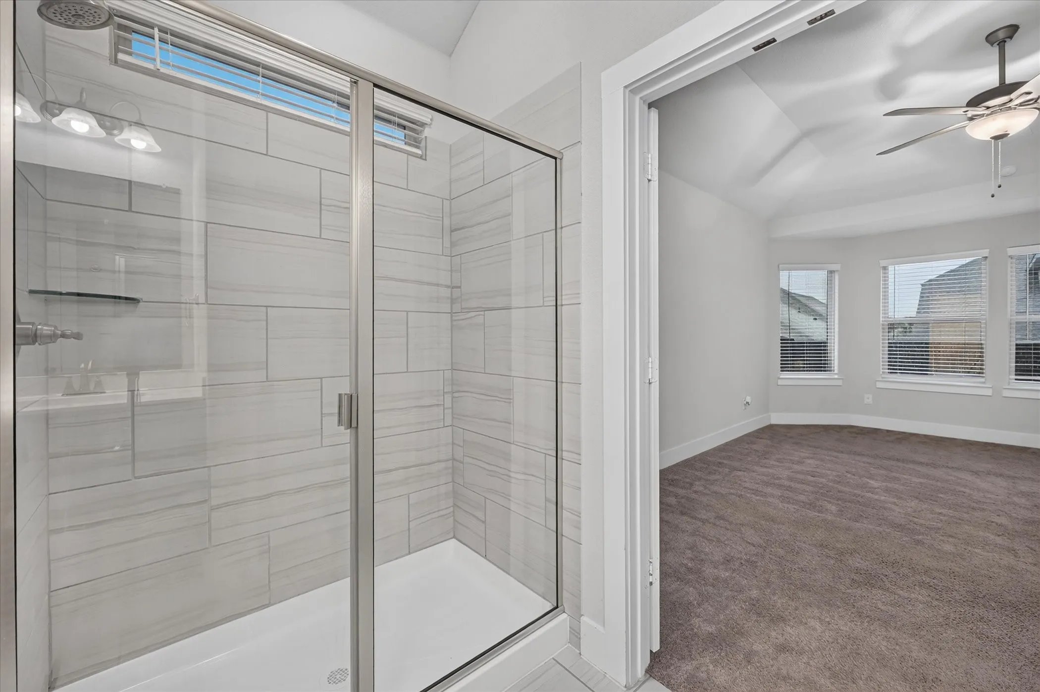Single Family Residence For Sale in Tarrant County , 5120 Beautyberry Drive, Fort Worth, Texas 76036, 3 Bedroom, 2 Bathroom, 2 Garage spaces, 1,832 Sqft, built in 2021, mls#21402343, Real Estate Agent in Fort Worth, Homes For Sale in Tarrant county, Homes For Sale in Fort Worth, Realtor in Fort Worth Texas, Real Estate Brokerage Independent Realty Texas, Luminita Cordes Realtor