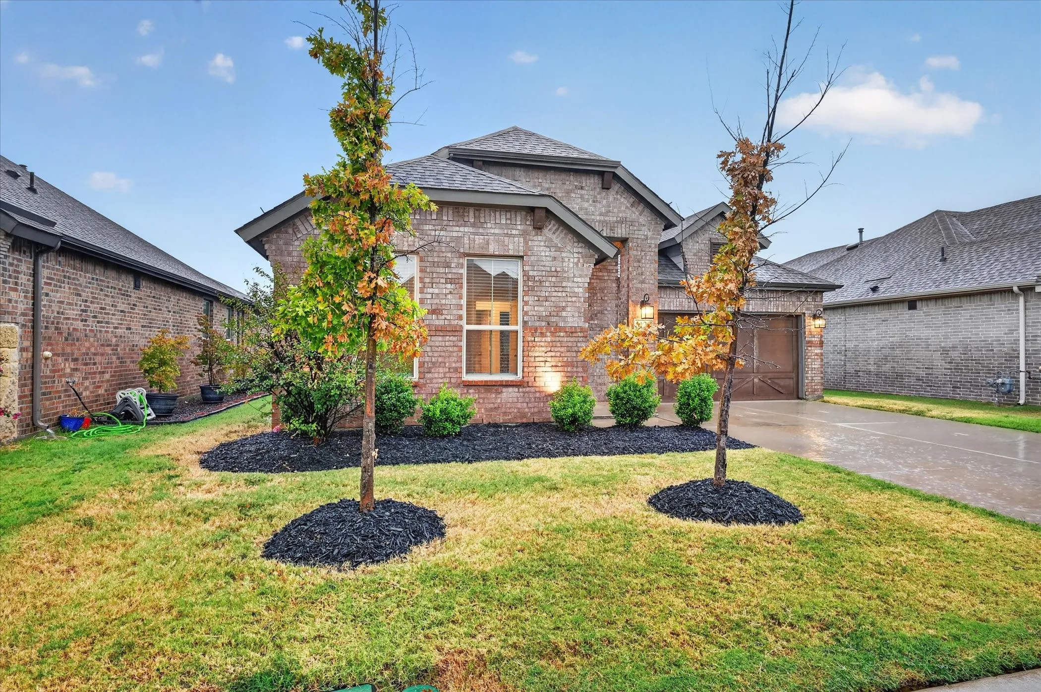 Single Family Residence For Sale in Tarrant County , 5120 Beautyberry Drive, Fort Worth, Texas 76036, 3 Bedroom, 2 Bathroom, 2 Garage spaces, 1,832 Sqft, built in 2021, mls#21402343, Real Estate Agent in Fort Worth, Homes For Sale in Tarrant county, Homes For Sale in Fort Worth, Realtor in Fort Worth Texas, Real Estate Brokerage Independent Realty Texas, Luminita Cordes Realtor