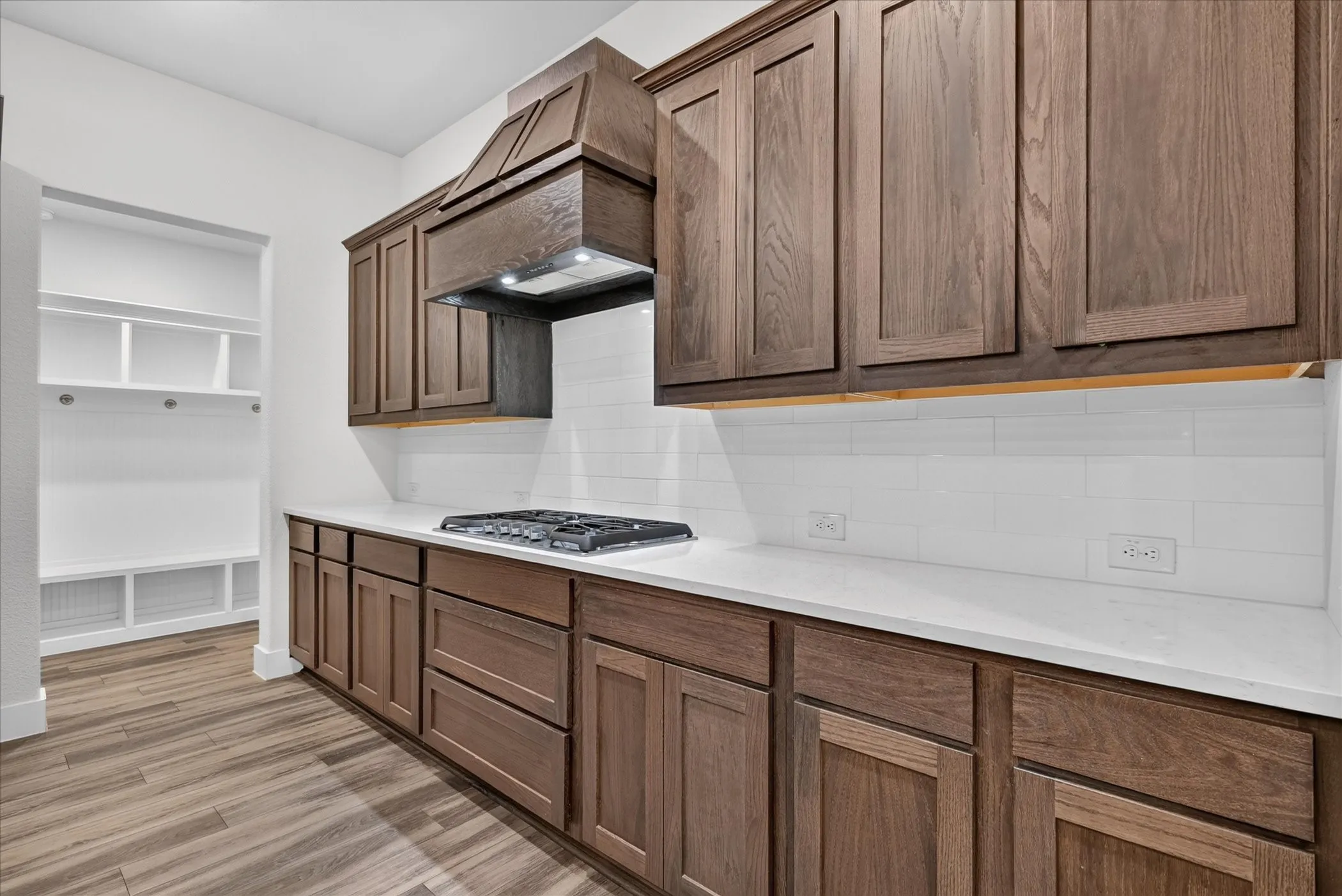 Single Family Residence For Sale in Tarrant County , 5120 Beautyberry Drive, Fort Worth, Texas 76036, 3 Bedroom, 2 Bathroom, 2 Garage spaces, 1,832 Sqft, built in 2021, mls#21402343, Real Estate Agent in Fort Worth, Homes For Sale in Tarrant county, Homes For Sale in Fort Worth, Realtor in Fort Worth Texas, Real Estate Brokerage Independent Realty Texas, Luminita Cordes Realtor