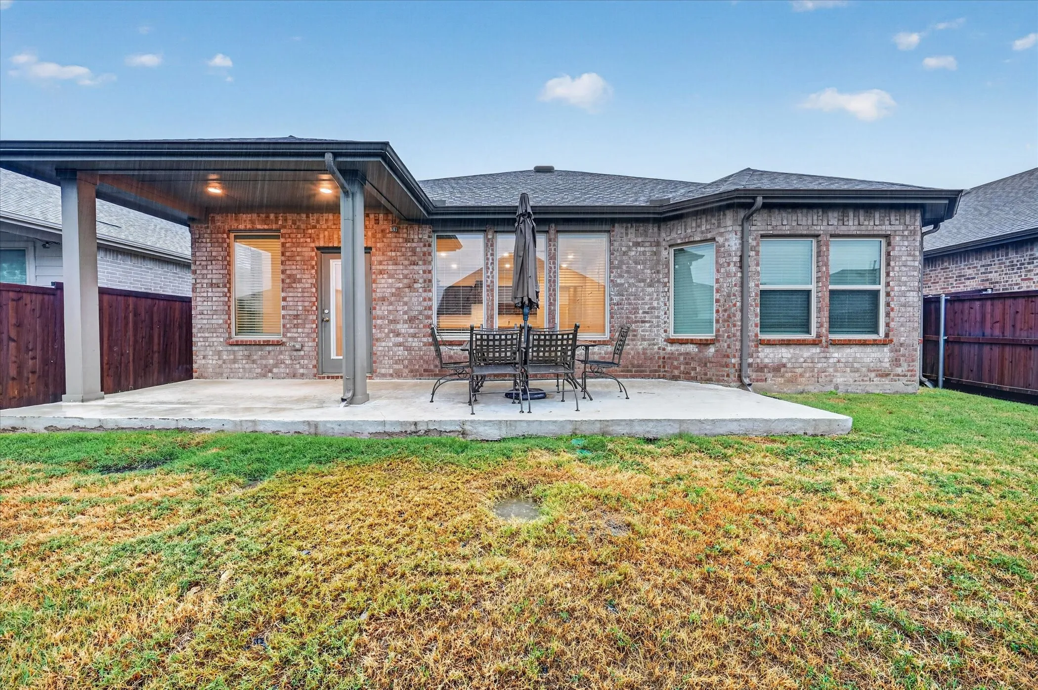 Single Family Residence For Sale in Tarrant County , 5120 Beautyberry Drive, Fort Worth, Texas 76036, 3 Bedroom, 2 Bathroom, 2 Garage spaces, 1,832 Sqft, built in 2021, mls#21402343, Real Estate Agent in Fort Worth, Homes For Sale in Tarrant county, Homes For Sale in Fort Worth, Realtor in Fort Worth Texas, Real Estate Brokerage Independent Realty Texas, Luminita Cordes Realtor