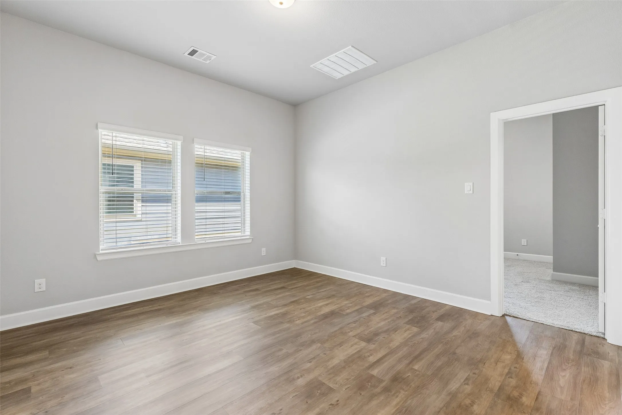 Single Family Residence For Sale in Dallas County , 9201 Lamar Street, Rowlett, Texas 75089, 3 Bedroom, 3 Bathroom, 2 Garage spaces, 2,660 Sqft, built in 2020, mls#21402239, Real Estate Agent in Rowlett, Homes For Sale in Dallas county, Homes For Sale in Rowlett, Realtor in Rowlett Texas, Real Estate Brokerage Independent Realty Texas, Luminita Cordes Realtor