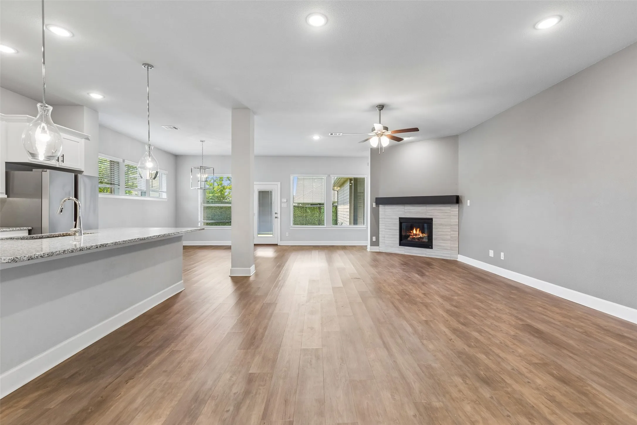 Single Family Residence For Sale in Dallas County , 9201 Lamar Street, Rowlett, Texas 75089, 3 Bedroom, 3 Bathroom, 2 Garage spaces, 2,660 Sqft, built in 2020, mls#21402239, Real Estate Agent in Rowlett, Homes For Sale in Dallas county, Homes For Sale in Rowlett, Realtor in Rowlett Texas, Real Estate Brokerage Independent Realty Texas, Luminita Cordes Realtor