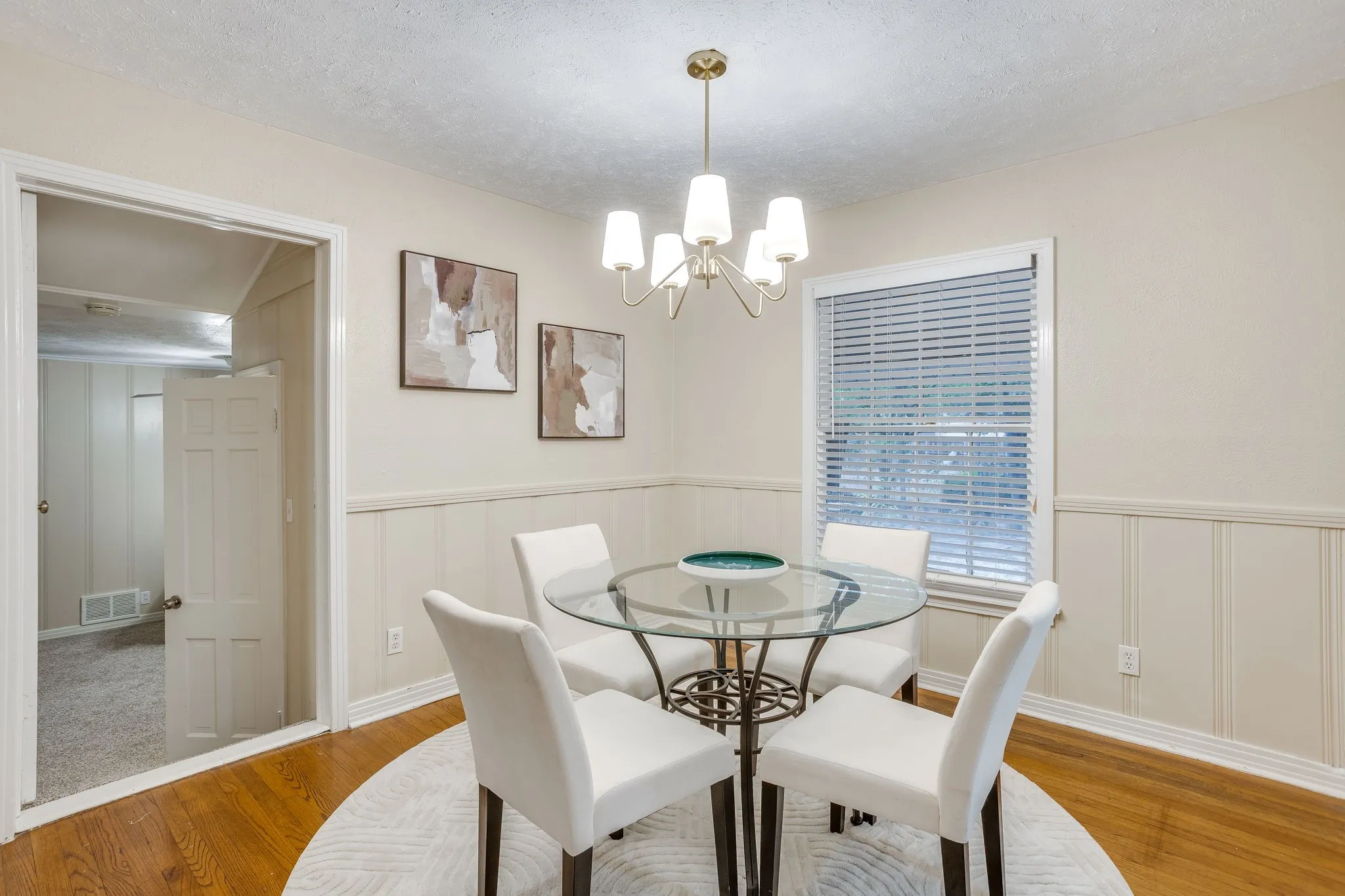 Single Family Residence For Sale in Tarrant County , 3500 Corto Avenue, Fort Worth, Texas 76109, 4 Bedroom, 2 Bathroom, Garage spaces, 1,623 Sqft, built in 1949, mls#21388764, Real Estate Agent in Fort Worth, Homes For Sale in Tarrant county, Homes For Sale in Fort Worth, Realtor in Fort Worth Texas, Real Estate Brokerage Independent Realty Texas, Luminita Cordes Realtor