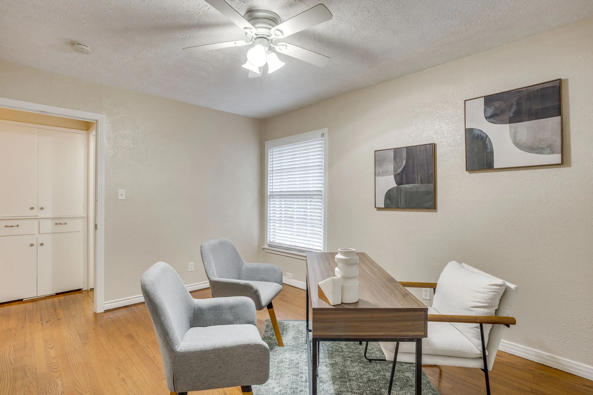 Single Family Residence For Sale in Tarrant County , 3500 Corto Avenue, Fort Worth, Texas 76109, 4 Bedroom, 2 Bathroom, Garage spaces, 1,623 Sqft, built in 1949, mls#21388764, Real Estate Agent in Fort Worth, Homes For Sale in Tarrant county, Homes For Sale in Fort Worth, Realtor in Fort Worth Texas, Real Estate Brokerage Independent Realty Texas, Luminita Cordes Realtor