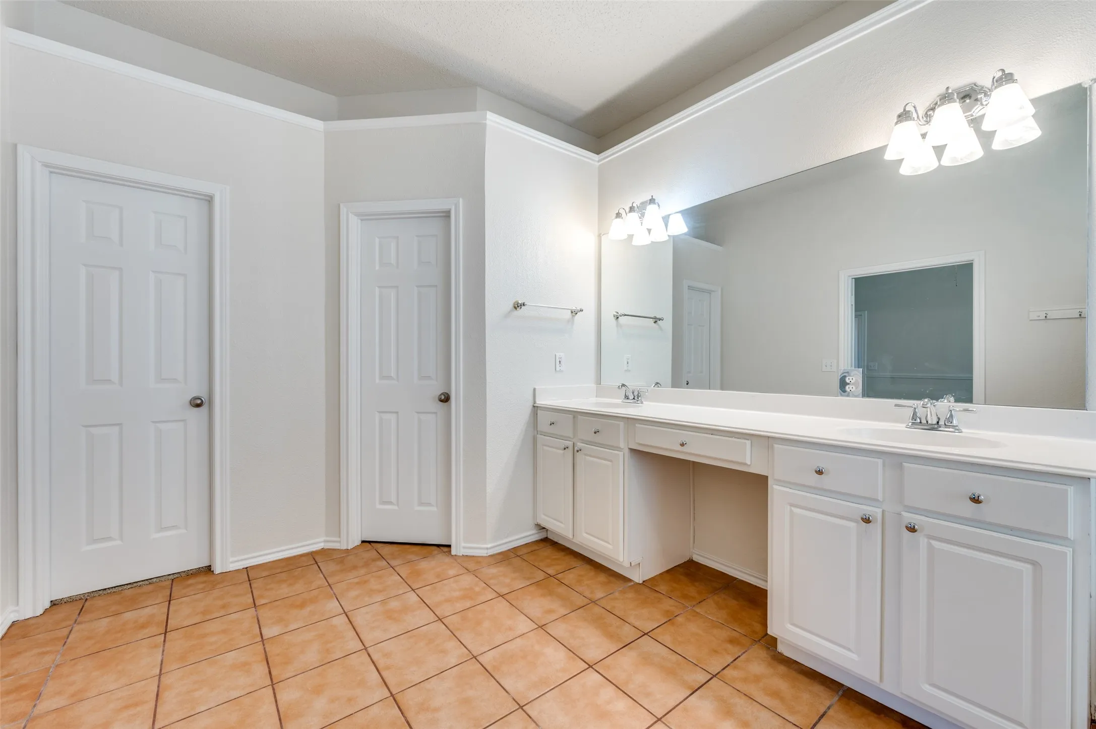 Single Family Residence For Rent in Collin County , 10121 Cambridge Drive, Frisco, Texas 75035, 3 Bedroom, 2 Bathroom, 2 Garage spaces, 1,684 Sqft, built in 1996, mls#21401587, Real Estate Agent in Frisco, Homes For Rent in Collin county, Homes For Rent in Frisco, Realtor in Frisco Texas, Real Estate Brokerage Independent Realty Texas, Luminita Cordes Realtor