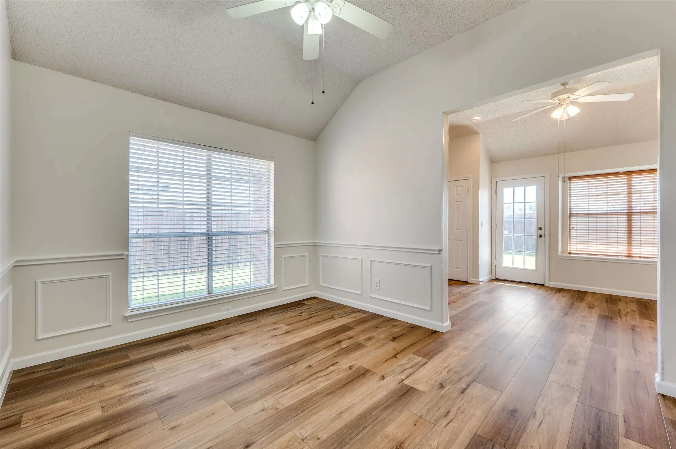 Single Family Residence For Rent in Collin County , 10121 Cambridge Drive, Frisco, Texas 75035, 3 Bedroom, 2 Bathroom, 2 Garage spaces, 1,684 Sqft, built in 1996, mls#21401587, Real Estate Agent in Frisco, Homes For Rent in Collin county, Homes For Rent in Frisco, Realtor in Frisco Texas, Real Estate Brokerage Independent Realty Texas, Luminita Cordes Realtor