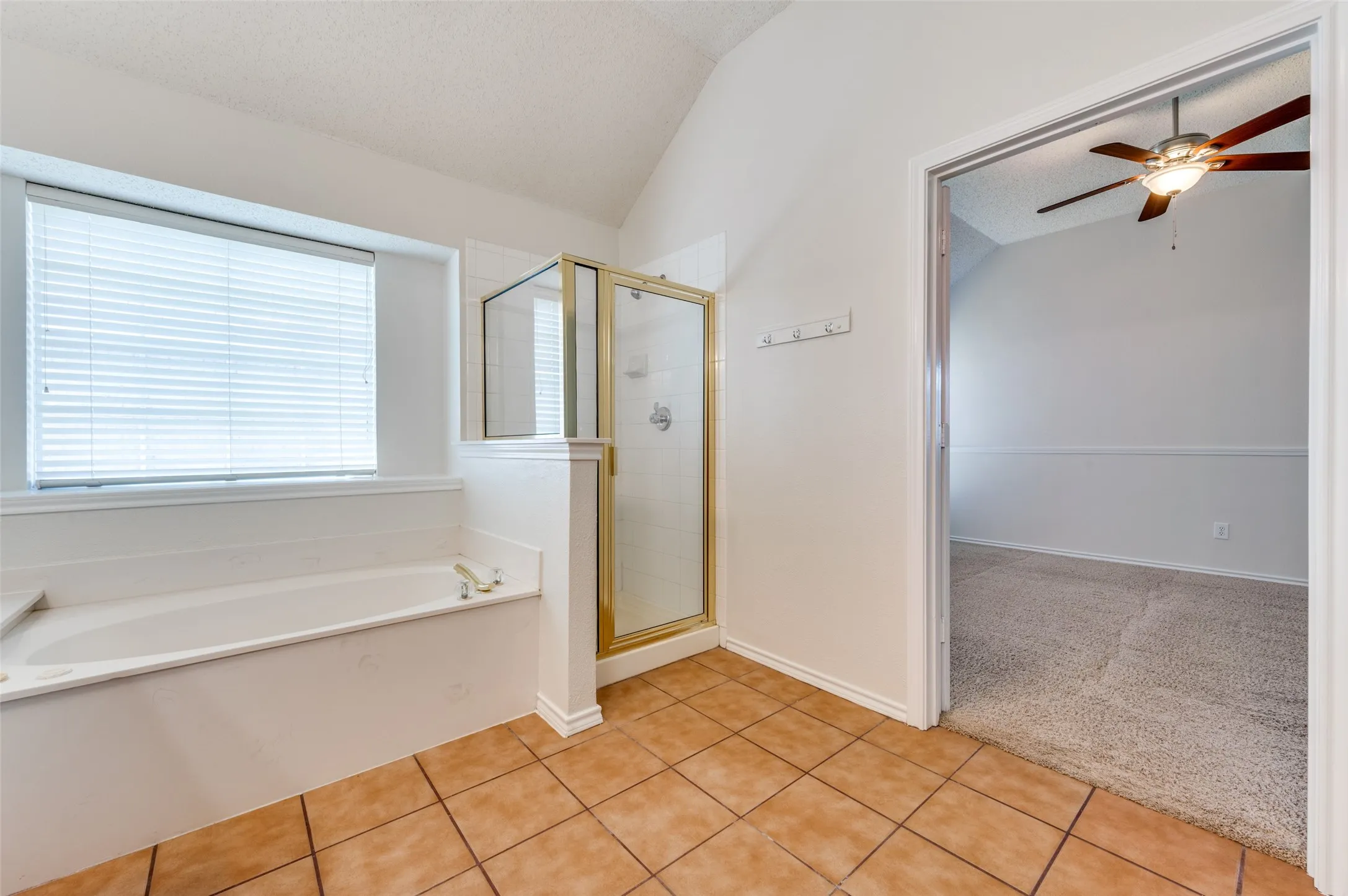 Single Family Residence For Rent in Collin County , 10121 Cambridge Drive, Frisco, Texas 75035, 3 Bedroom, 2 Bathroom, 2 Garage spaces, 1,684 Sqft, built in 1996, mls#21401587, Real Estate Agent in Frisco, Homes For Rent in Collin county, Homes For Rent in Frisco, Realtor in Frisco Texas, Real Estate Brokerage Independent Realty Texas, Luminita Cordes Realtor