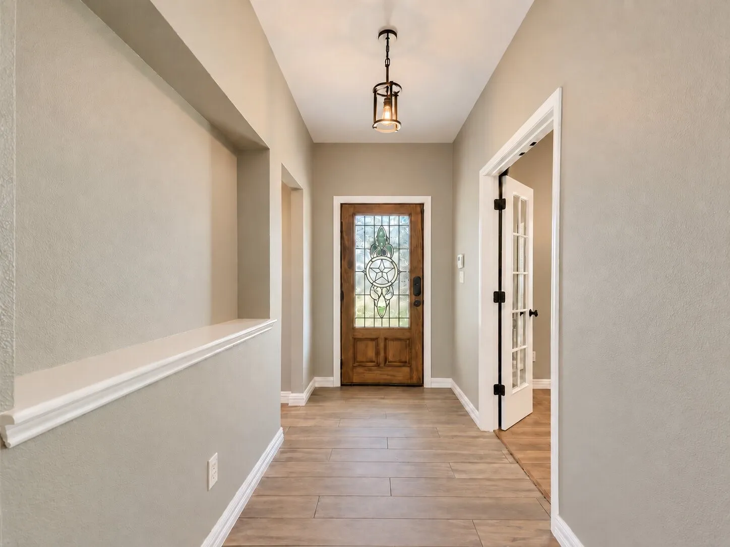 Single Family Residence For Rent in Denton County , 3103 Topanga Canyon Drive, Corinth, Texas 76210, 3 Bedroom, 2 Bathroom, 2 Garage spaces, 2,044 Sqft, built in 2001, mls#21400126, Real Estate Agent in Corinth, Homes For Rent in Denton county, Homes For Rent in Corinth, Realtor in Corinth Texas, Real Estate Brokerage Independent Realty Texas, Luminita Cordes Realtor