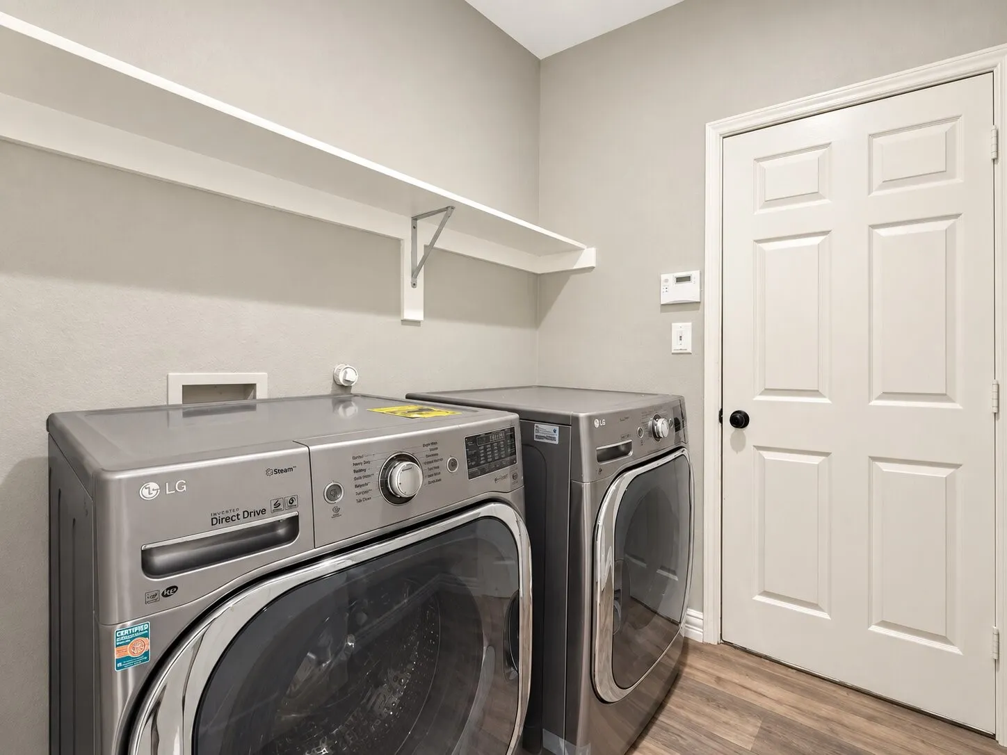 Single Family Residence For Rent in Denton County , 3103 Topanga Canyon Drive, Corinth, Texas 76210, 3 Bedroom, 2 Bathroom, 2 Garage spaces, 2,044 Sqft, built in 2001, mls#21400126, Real Estate Agent in Corinth, Homes For Rent in Denton county, Homes For Rent in Corinth, Realtor in Corinth Texas, Real Estate Brokerage Independent Realty Texas, Luminita Cordes Realtor