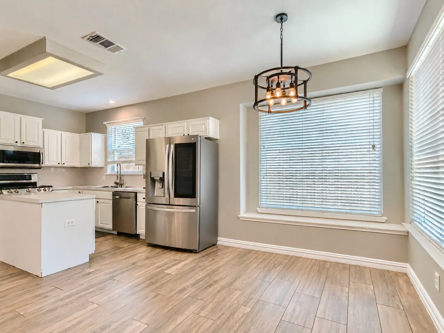 Single Family Residence For Rent in Denton County , 3103 Topanga Canyon Drive, Corinth, Texas 76210, 3 Bedroom, 2 Bathroom, 2 Garage spaces, 2,044 Sqft, built in 2001, mls#21400126, Real Estate Agent in Corinth, Homes For Rent in Denton county, Homes For Rent in Corinth, Realtor in Corinth Texas, Real Estate Brokerage Independent Realty Texas, Luminita Cordes Realtor