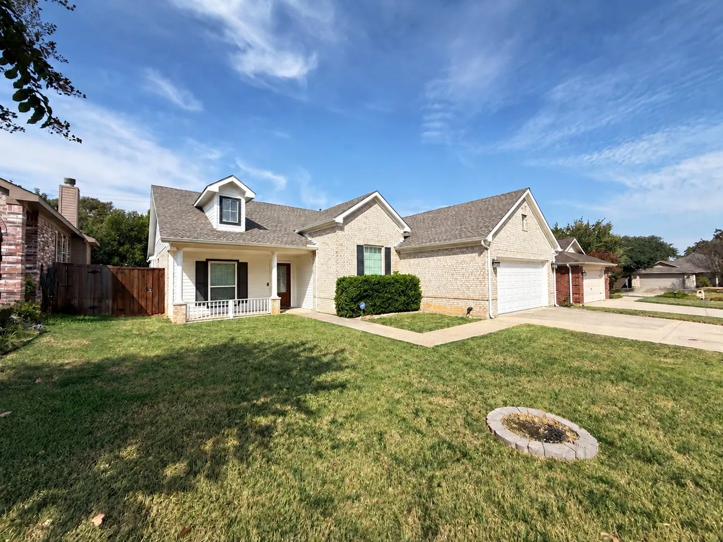 Single Family Residence For Rent in Denton County , 3103 Topanga Canyon Drive, Corinth, Texas 76210, 3 Bedroom, 2 Bathroom, 2 Garage spaces, 2,044 Sqft, built in 2001, mls#21400126, Real Estate Agent in Corinth, Homes For Rent in Denton county, Homes For Rent in Corinth, Realtor in Corinth Texas, Real Estate Brokerage Independent Realty Texas, Luminita Cordes Realtor