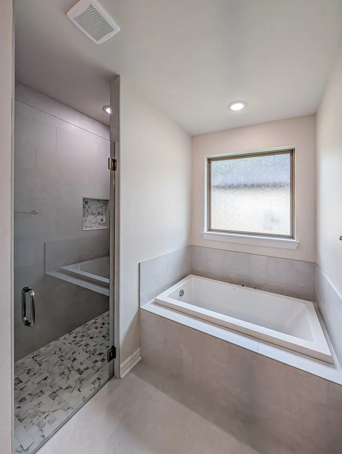 Single Family Residence For Sale in Smith County , 12124 Pinecrest Drive, Flint, Texas 75762, 4 Bedroom, 3 Bathroom, 2 Garage spaces, 2,288 Sqft, built in 2026, mls#21402644, Real Estate Agent in Flint, Homes For Sale in Smith county, Homes For Sale in Flint, Realtor in Flint Texas, Real Estate Brokerage Independent Realty Texas, Luminita Cordes Realtor
