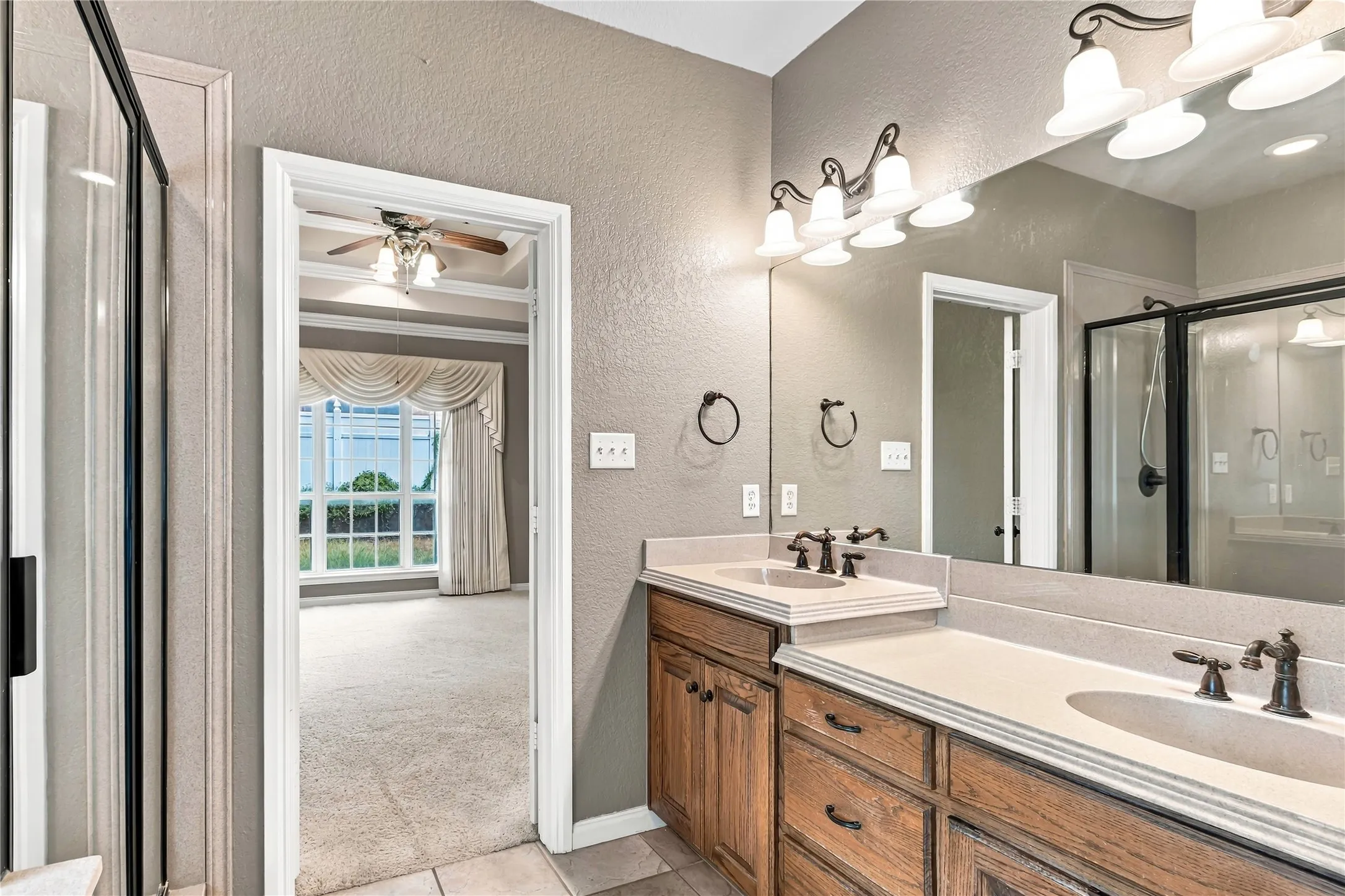 Single Family Residence For Sale in Wise County , 1106 Owl Drive, Decatur, Texas 76234, 3 Bedroom, 2 Bathroom, 2 Garage spaces, 1,819 Sqft, built in 2003, mls#21402647, Real Estate Agent in Decatur, Homes For Sale in Wise county, Homes For Sale in Decatur, Realtor in Decatur Texas, Real Estate Brokerage Independent Realty Texas, Luminita Cordes Realtor