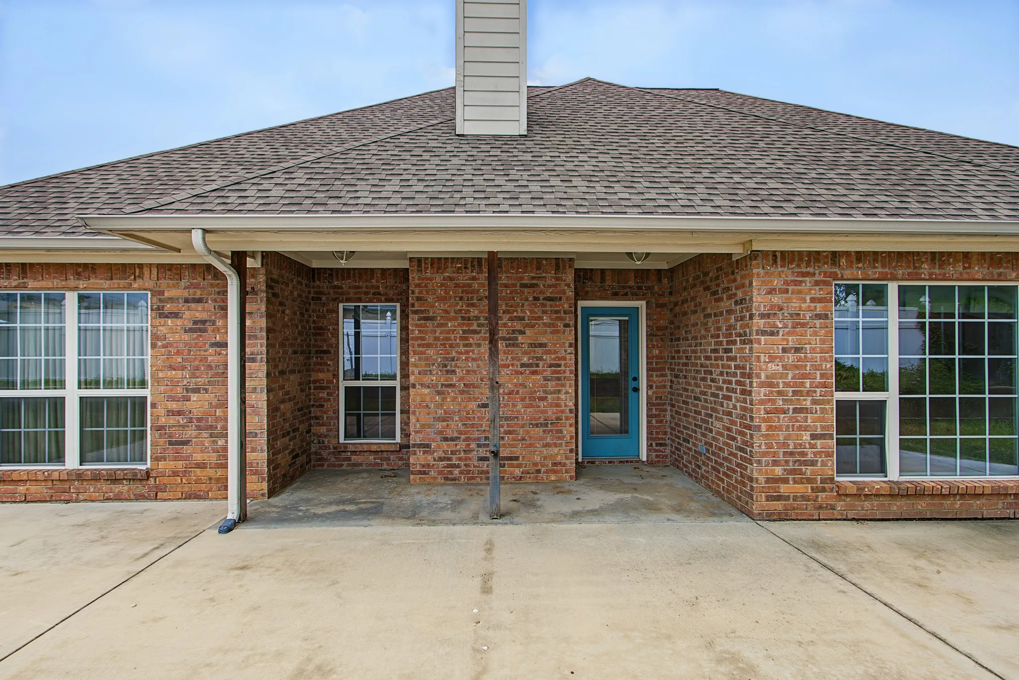 Single Family Residence For Sale in Wise County , 1106 Owl Drive, Decatur, Texas 76234, 3 Bedroom, 2 Bathroom, 2 Garage spaces, 1,819 Sqft, built in 2003, mls#21402647, Real Estate Agent in Decatur, Homes For Sale in Wise county, Homes For Sale in Decatur, Realtor in Decatur Texas, Real Estate Brokerage Independent Realty Texas, Luminita Cordes Realtor