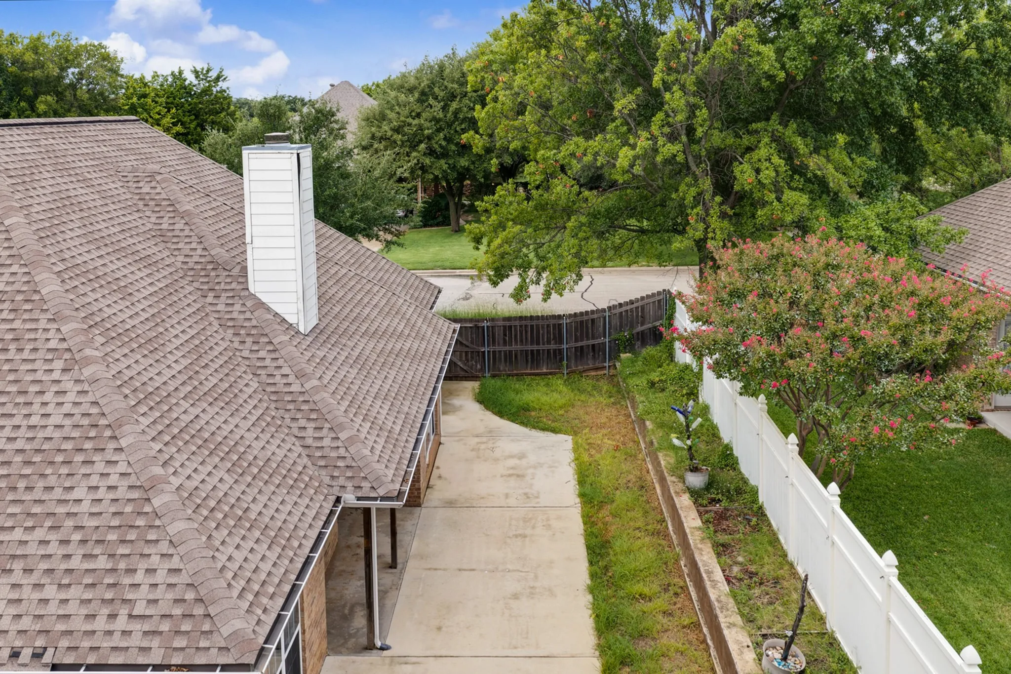 Single Family Residence For Sale in Wise County , 1106 Owl Drive, Decatur, Texas 76234, 3 Bedroom, 2 Bathroom, 2 Garage spaces, 1,819 Sqft, built in 2003, mls#21402647, Real Estate Agent in Decatur, Homes For Sale in Wise county, Homes For Sale in Decatur, Realtor in Decatur Texas, Real Estate Brokerage Independent Realty Texas, Luminita Cordes Realtor