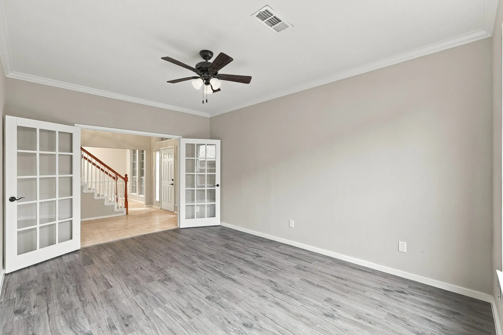 Single Family Residence For Sale in Denton County , 518 Briaroaks Drive, Lake Dallas, Texas 75065, 4 Bedroom, 3 Bathroom, 2 Garage spaces, 2,370 Sqft, built in 2000, mls#21402616, Real Estate Agent in Lake Dallas, Homes For Sale in Denton county, Homes For Sale in Lake Dallas, Realtor in Lake Dallas Texas, Real Estate Brokerage Independent Realty Texas, Luminita Cordes Realtor