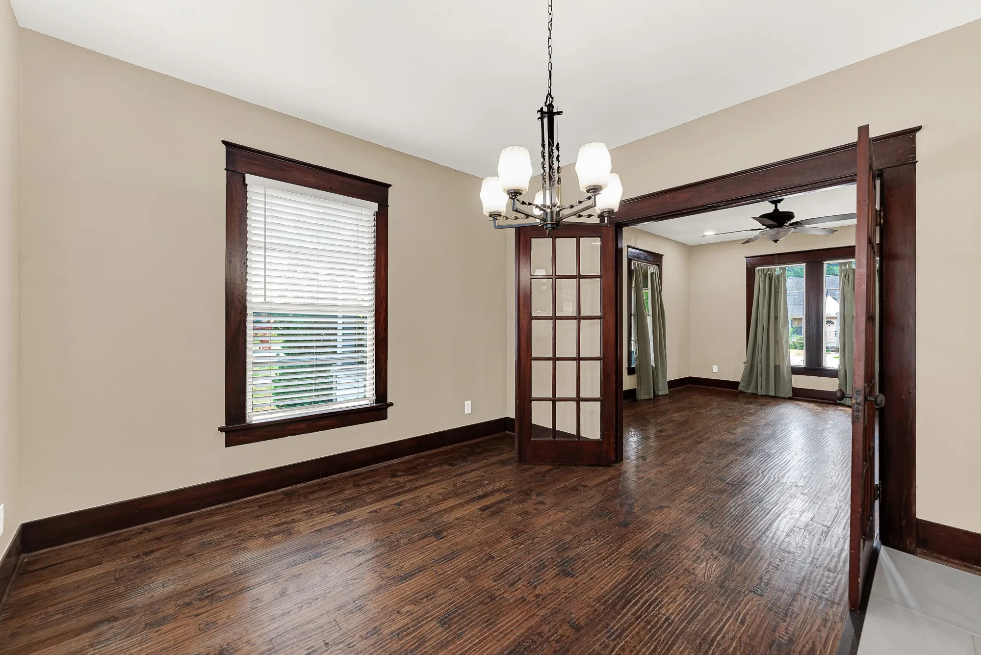 Single Family Residence For Sale in Collin County , 411 S Colorado Street, Celina, Texas 75009, 2 Bedroom, 1 Bathroom, Garage spaces, 1,008 Sqft, built in 1945, mls#21398706, Real Estate Agent in Celina, Homes For Sale in Collin county, Homes For Sale in Celina, Realtor in Celina Texas, Real Estate Brokerage Independent Realty Texas, Luminita Cordes Realtor