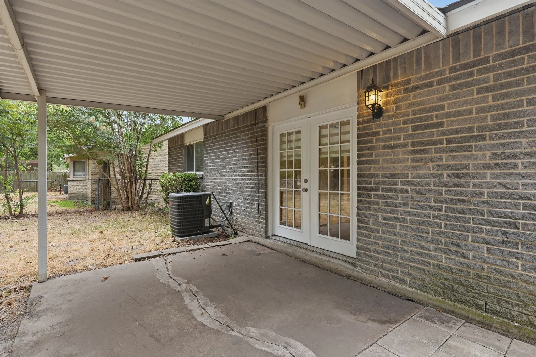 Single Family Residence For Sale in Dallas County , 1312 Greenway Drive, Mesquite, Texas 75149, 3 Bedroom, 3 Bathroom, 2 Garage spaces, 1,258 Sqft, built in 1961, mls#21399739, Real Estate Agent in Mesquite, Homes For Sale in Dallas county, Homes For Sale in Mesquite, Realtor in Mesquite Texas, Real Estate Brokerage Independent Realty Texas, Luminita Cordes Realtor
