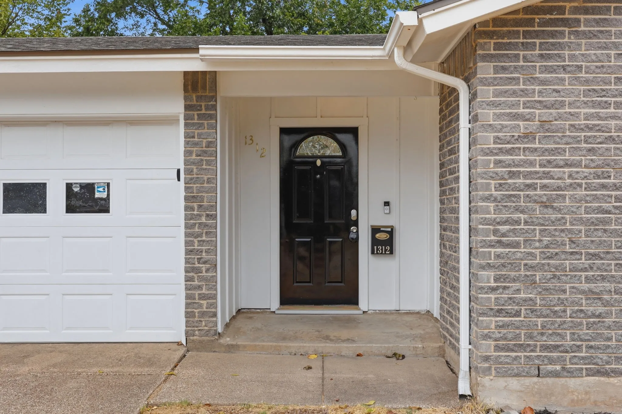 Single Family Residence For Sale in Dallas County , 1312 Greenway Drive, Mesquite, Texas 75149, 3 Bedroom, 3 Bathroom, 2 Garage spaces, 1,258 Sqft, built in 1961, mls#21399739, Real Estate Agent in Mesquite, Homes For Sale in Dallas county, Homes For Sale in Mesquite, Realtor in Mesquite Texas, Real Estate Brokerage Independent Realty Texas, Luminita Cordes Realtor