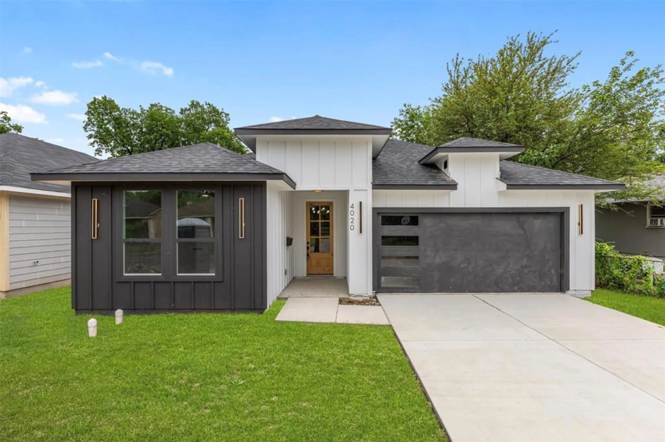 Single Family Residence For Sale in Dallas County , 4100 Hamilton Avenue, Dallas, Texas 75210, 3 Bedroom, 2 Bathroom, 2 Garage spaces, 1,621 Sqft, built in 2026, mls#21402670, Real Estate Agent in Dallas, Homes For Sale in Dallas county, Homes For Sale in Dallas, Realtor in Dallas Texas, Real Estate Brokerage Independent Realty Texas, Luminita Cordes Realtor