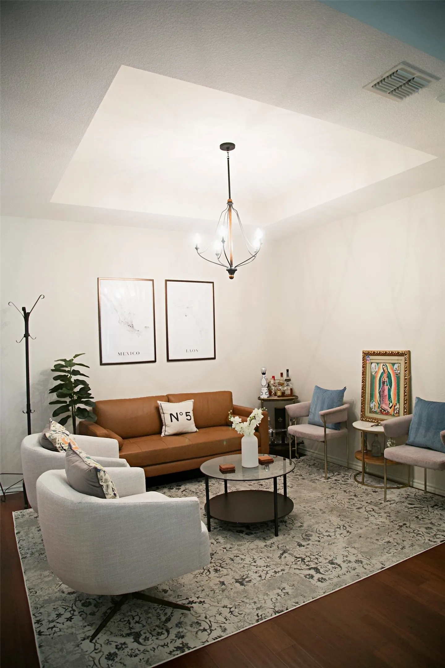 Front living/dining by entry.