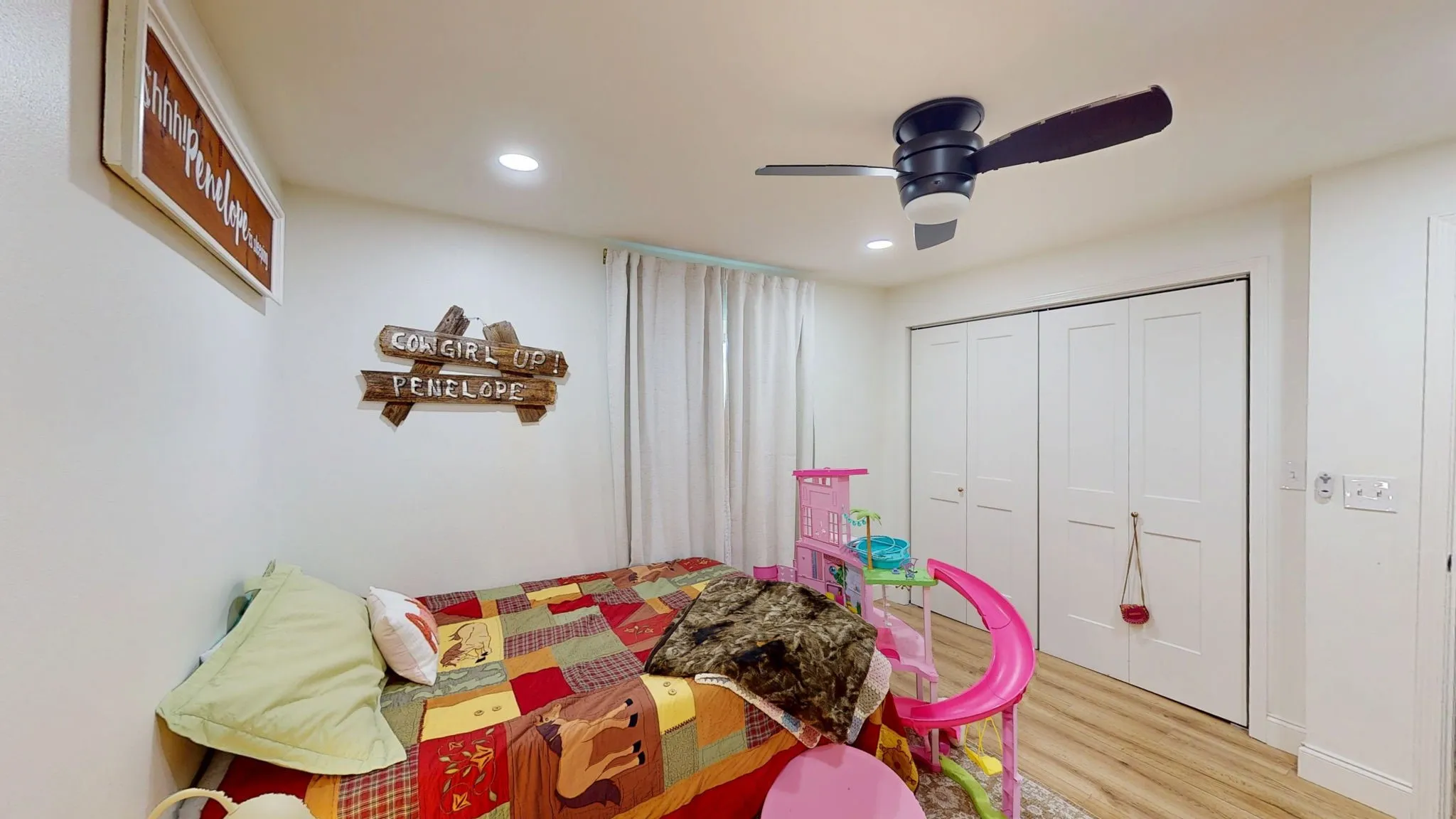 Single Family Residence For Sale in Cherokee County , 6411 Fm 23 W, Rusk, Texas 75785, 4 Bedroom, 3 Bathroom, 2 Garage spaces, 2,782 Sqft, built in 1959, mls#21402668, Real Estate Agent in Rusk, Homes For Sale in Cherokee county, Homes For Sale in Rusk, Realtor in Rusk Texas, Real Estate Brokerage Independent Realty Texas, Luminita Cordes Realtor