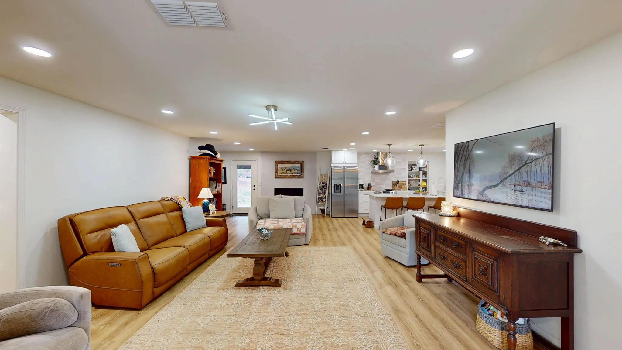 Single Family Residence For Sale in Cherokee County , 6411 Fm 23 W, Rusk, Texas 75785, 4 Bedroom, 3 Bathroom, 2 Garage spaces, 2,782 Sqft, built in 1959, mls#21402668, Real Estate Agent in Rusk, Homes For Sale in Cherokee county, Homes For Sale in Rusk, Realtor in Rusk Texas, Real Estate Brokerage Independent Realty Texas, Luminita Cordes Realtor