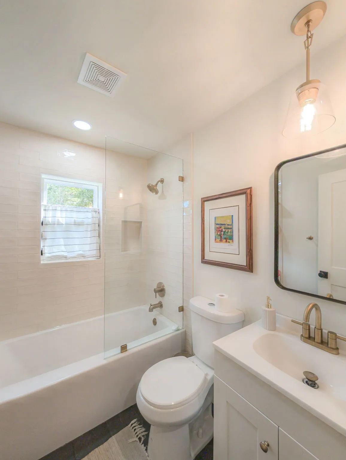Single Family Residence For Sale in Cherokee County , 6411 Fm 23 W, Rusk, Texas 75785, 4 Bedroom, 3 Bathroom, 2 Garage spaces, 2,782 Sqft, built in 1959, mls#21402668, Real Estate Agent in Rusk, Homes For Sale in Cherokee county, Homes For Sale in Rusk, Realtor in Rusk Texas, Real Estate Brokerage Independent Realty Texas, Luminita Cordes Realtor