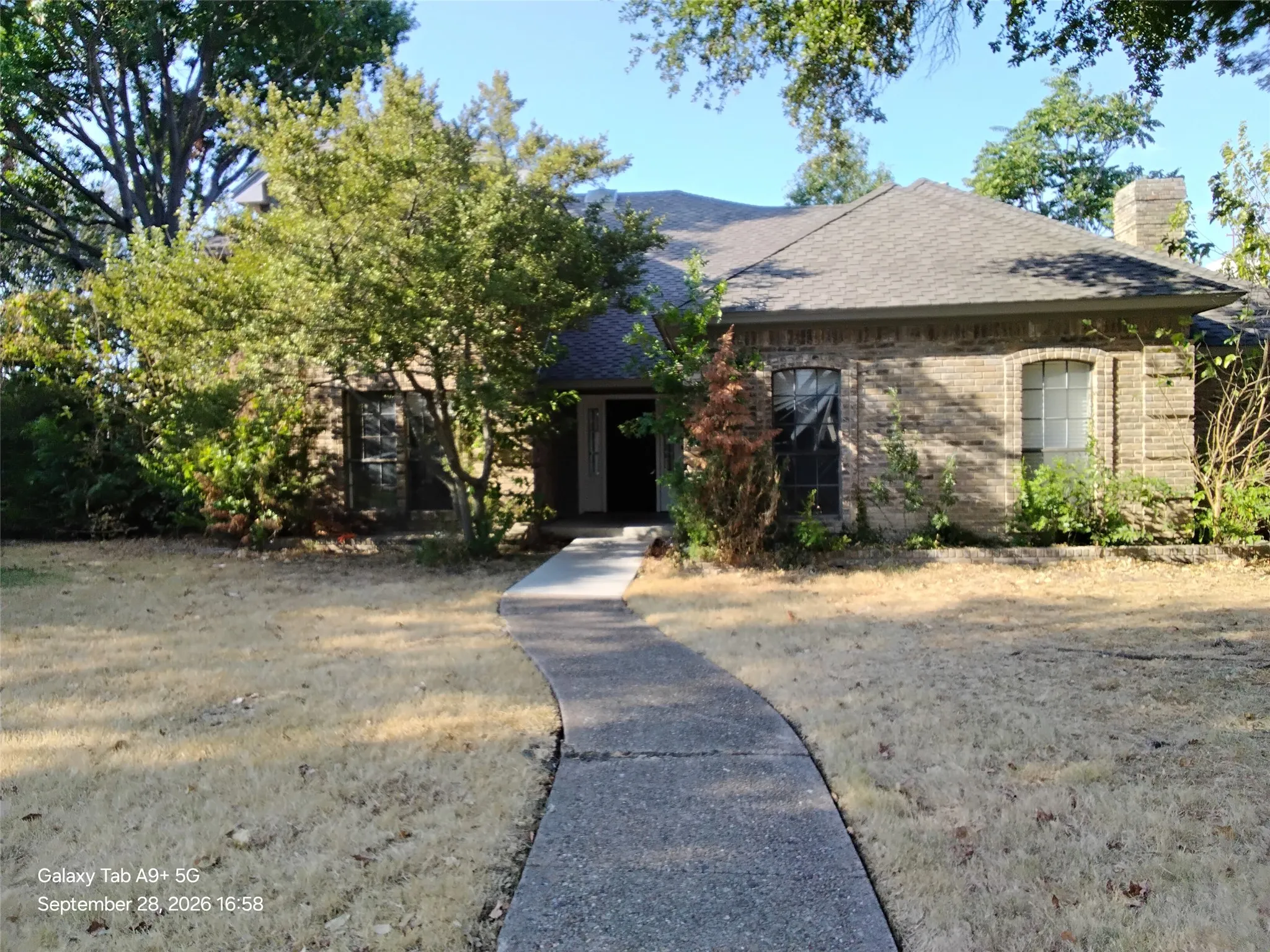 Single Family Residence For Sale in Collin County , 2821 Piedra Drive, Plano, Texas 75023, 6 Bedroom, 5 Bathroom, 2 Garage spaces, 3,348 Sqft, built in 1979, mls#21400716, Real Estate Agent in Plano, Homes For Sale in Collin county, Homes For Sale in Plano, Realtor in Plano Texas, Real Estate Brokerage Independent Realty Texas, Luminita Cordes Realtor