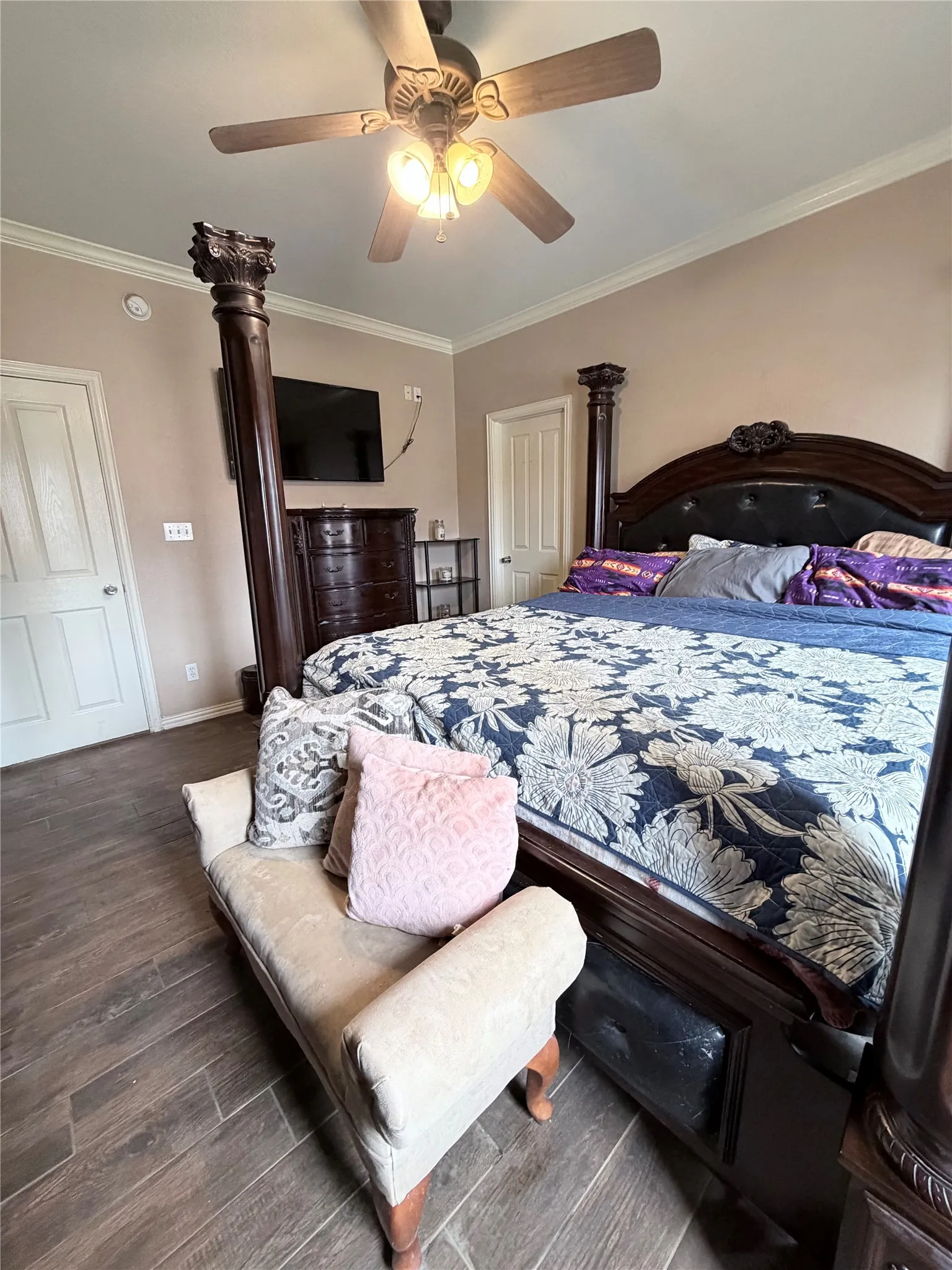 Single Family Residence For Sale in Parker County , 103 Tusk Court, Weatherford, Texas 76085, 4 Bedroom, 3 Bathroom, 4 Garage spaces, 2,380 Sqft, built in 2001, mls#21399811, Real Estate Agent in Weatherford, Homes For Sale in Parker county, Homes For Sale in Weatherford, Realtor in Weatherford Texas, Real Estate Brokerage Independent Realty Texas, Luminita Cordes Realtor