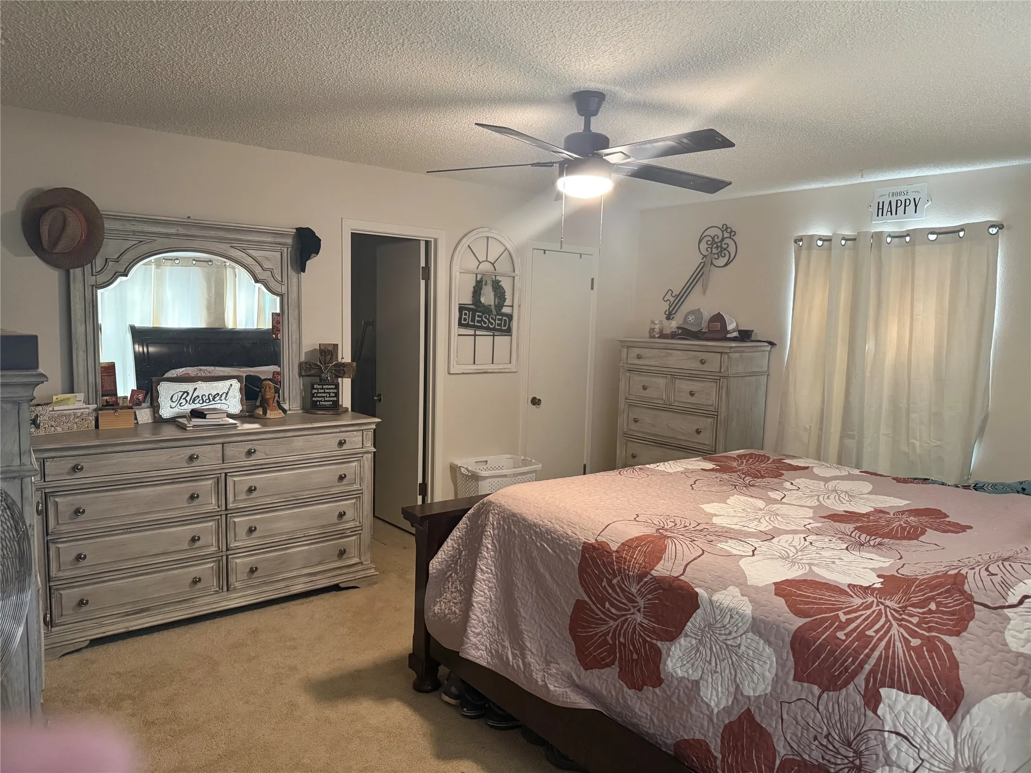 Single Family Residence For Sale in Brown County , 1 Dixie Court, Brownwood, Texas 76801, 4 Bedroom, 2 Bathroom, Garage spaces, 2,401 Sqft, built in 1977, mls#21402197, Real Estate Agent in Brownwood, Homes For Sale in Brown county, Homes For Sale in Brownwood, Realtor in Brownwood Texas, Real Estate Brokerage Independent Realty Texas, Luminita Cordes Realtor