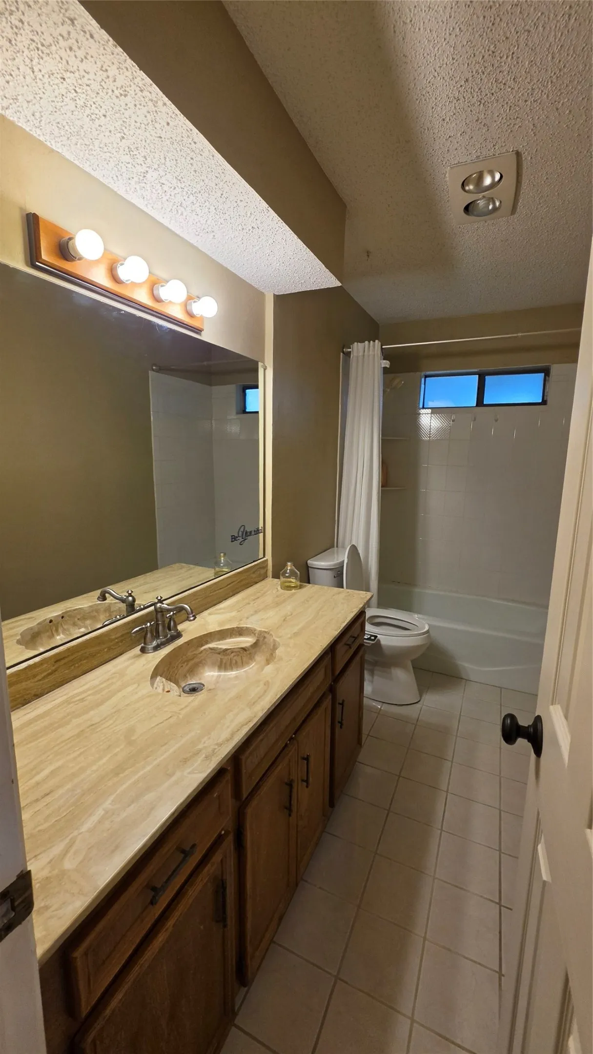 Single Family Residence For Rent in Dallas County , 1821 Trowbridge Street, Garland, Texas 75044, 3 Bedroom, 2 Bathroom, 2 Garage spaces, 1,854 Sqft, built in 1978, mls#21402678, Real Estate Agent in Garland, Homes For Rent in Dallas county, Homes For Rent in Garland, Realtor in Garland Texas, Real Estate Brokerage Independent Realty Texas, Luminita Cordes Realtor