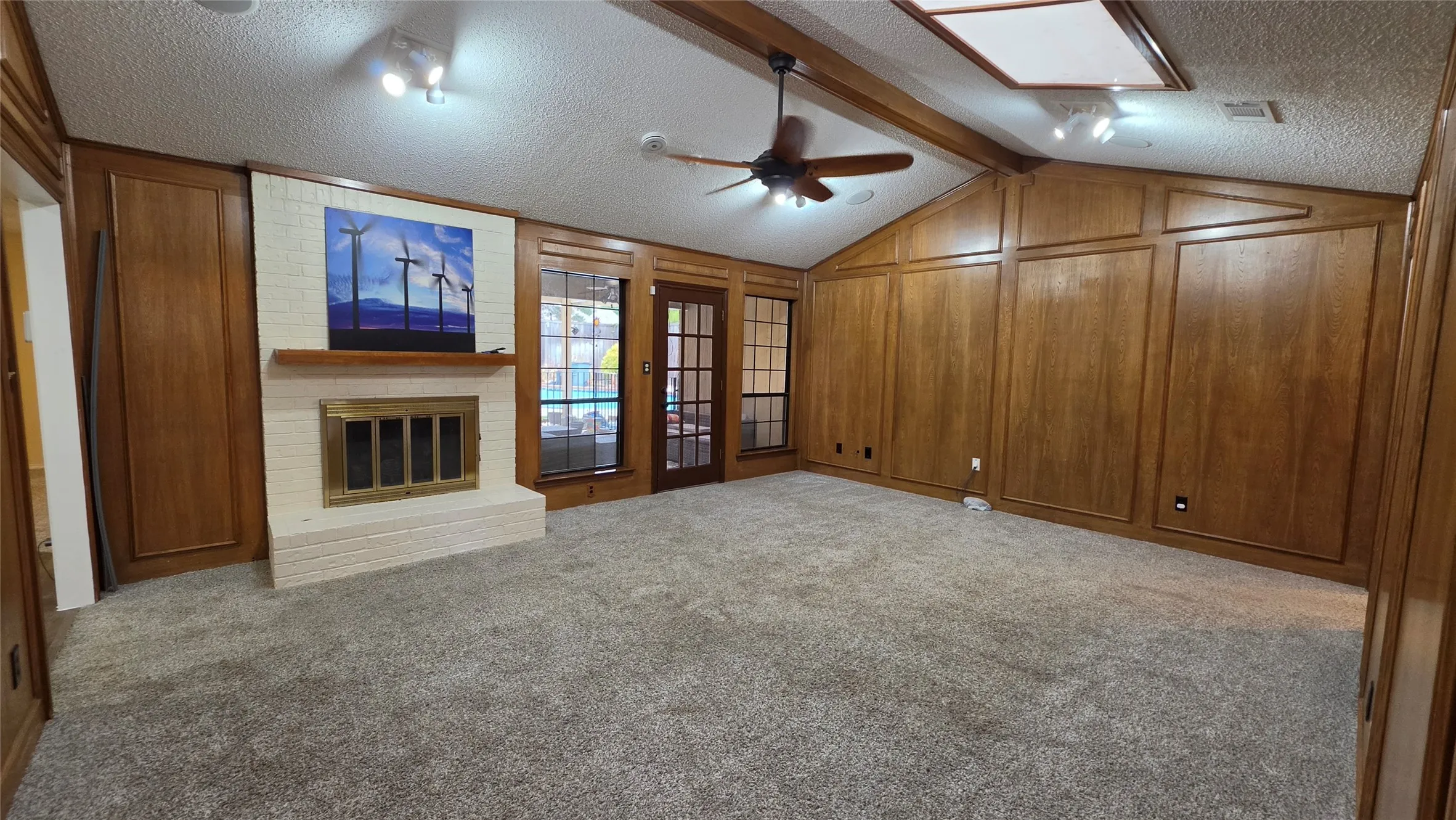 Single Family Residence For Rent in Dallas County , 1821 Trowbridge Street, Garland, Texas 75044, 3 Bedroom, 2 Bathroom, 2 Garage spaces, 1,854 Sqft, built in 1978, mls#21402678, Real Estate Agent in Garland, Homes For Rent in Dallas county, Homes For Rent in Garland, Realtor in Garland Texas, Real Estate Brokerage Independent Realty Texas, Luminita Cordes Realtor
