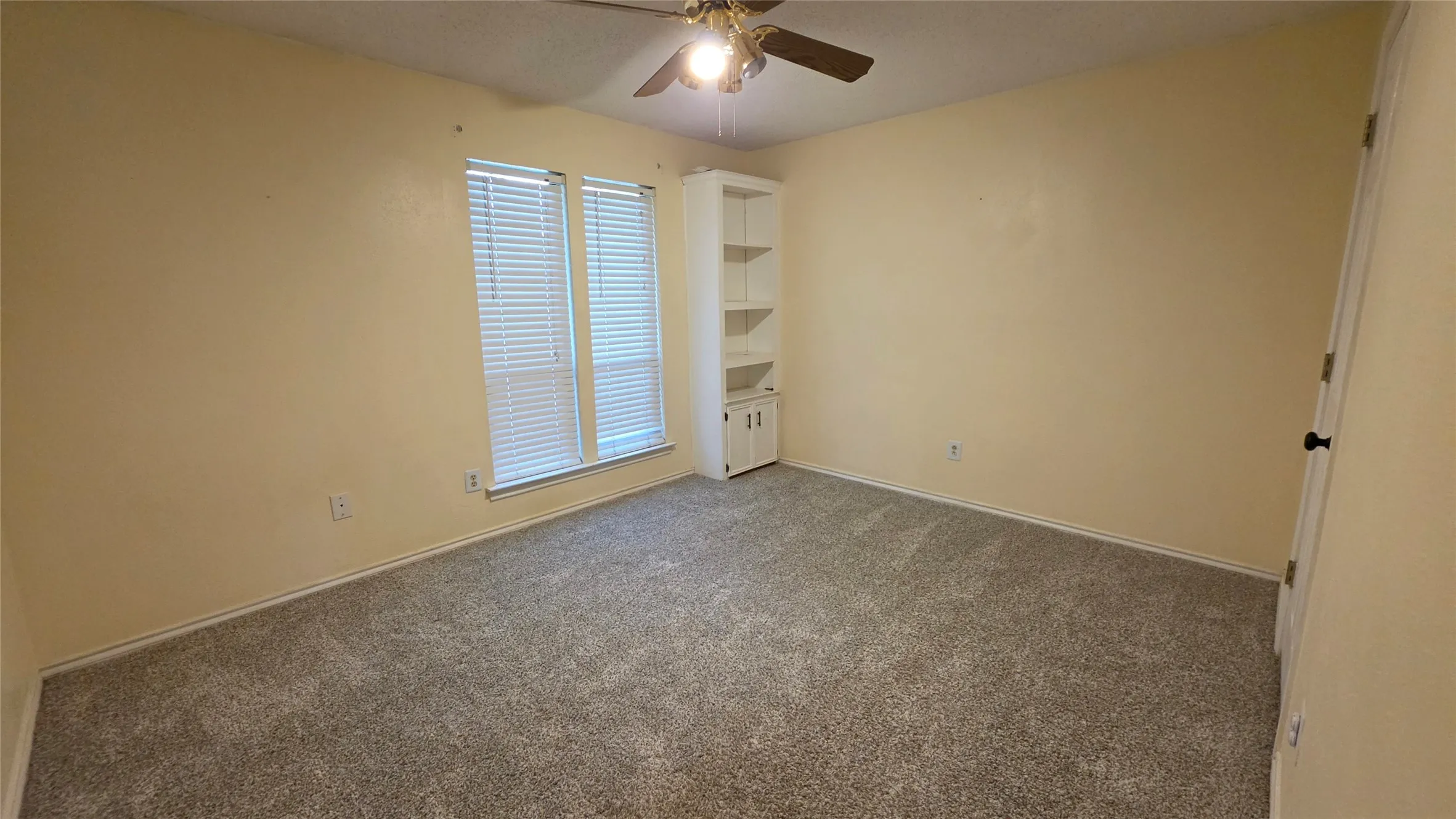 Single Family Residence For Rent in Dallas County , 1821 Trowbridge Street, Garland, Texas 75044, 3 Bedroom, 2 Bathroom, 2 Garage spaces, 1,854 Sqft, built in 1978, mls#21402678, Real Estate Agent in Garland, Homes For Rent in Dallas county, Homes For Rent in Garland, Realtor in Garland Texas, Real Estate Brokerage Independent Realty Texas, Luminita Cordes Realtor