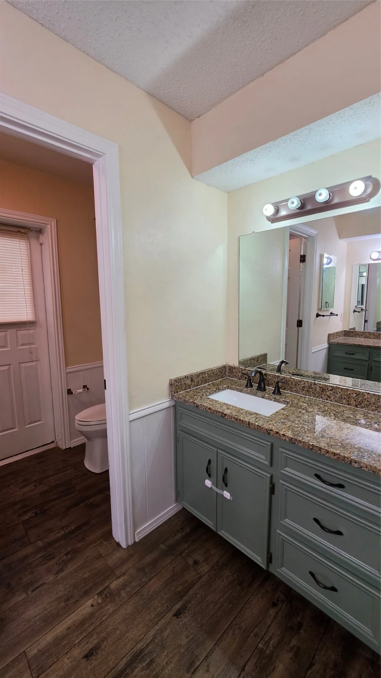 Primary Bath 2nd vanity