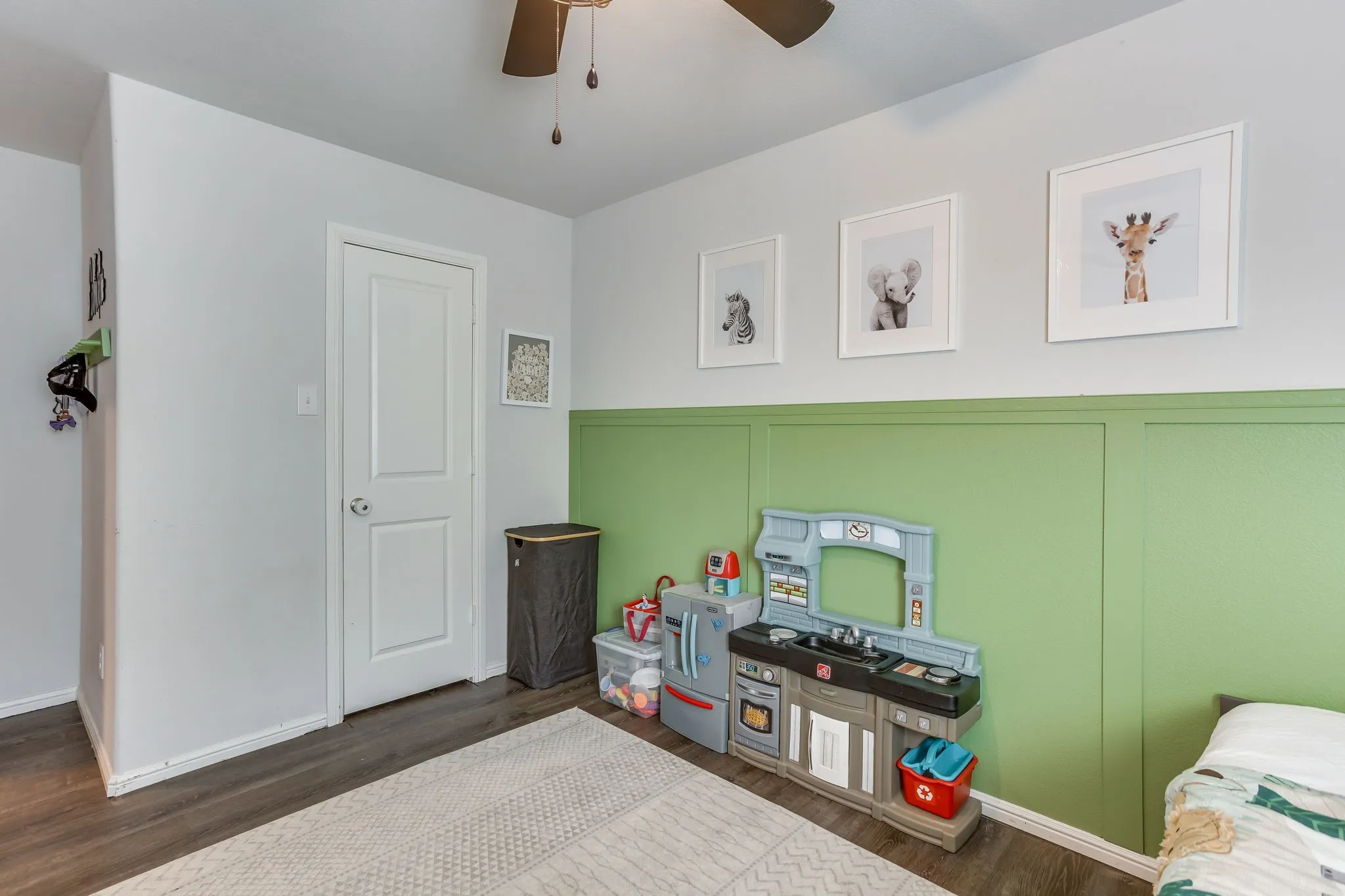Single Family Residence For Sale in Tarrant County , 10345 Fort Crockett Trail, Crowley, Texas 76036, 4 Bedroom, 2 Bathroom, 2 Garage spaces, 1,669 Sqft, built in 2019, mls#21402677, Real Estate Agent in Crowley, Homes For Sale in Tarrant county, Homes For Sale in Crowley, Realtor in Crowley Texas, Real Estate Brokerage Independent Realty Texas, Luminita Cordes Realtor