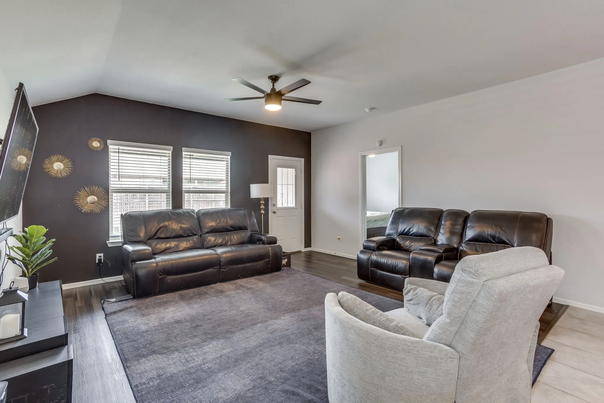 Single Family Residence For Sale in Tarrant County , 10345 Fort Crockett Trail, Crowley, Texas 76036, 4 Bedroom, 2 Bathroom, 2 Garage spaces, 1,669 Sqft, built in 2019, mls#21402677, Real Estate Agent in Crowley, Homes For Sale in Tarrant county, Homes For Sale in Crowley, Realtor in Crowley Texas, Real Estate Brokerage Independent Realty Texas, Luminita Cordes Realtor