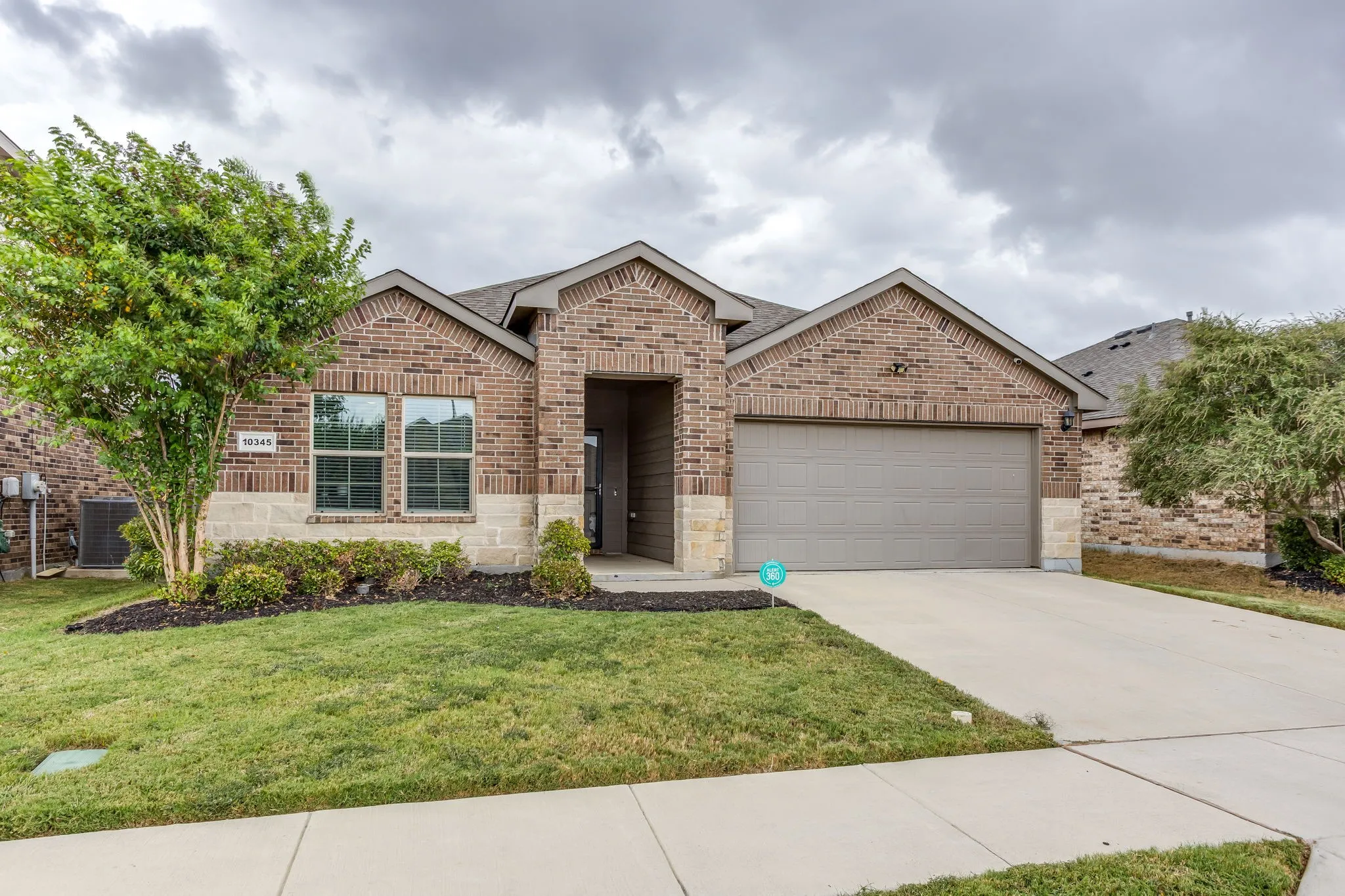 Single Family Residence For Sale in Tarrant County , 10345 Fort Crockett Trail, Crowley, Texas 76036, 4 Bedroom, 2 Bathroom, 2 Garage spaces, 1,669 Sqft, built in 2019, mls#21402677, Real Estate Agent in Crowley, Homes For Sale in Tarrant county, Homes For Sale in Crowley, Realtor in Crowley Texas, Real Estate Brokerage Independent Realty Texas, Luminita Cordes Realtor