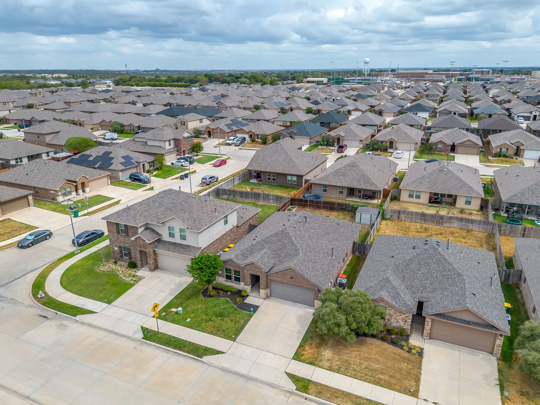 Single Family Residence For Sale in Tarrant County , 10345 Fort Crockett Trail, Crowley, Texas 76036, 4 Bedroom, 2 Bathroom, 2 Garage spaces, 1,669 Sqft, built in 2019, mls#21402677, Real Estate Agent in Crowley, Homes For Sale in Tarrant county, Homes For Sale in Crowley, Realtor in Crowley Texas, Real Estate Brokerage Independent Realty Texas, Luminita Cordes Realtor