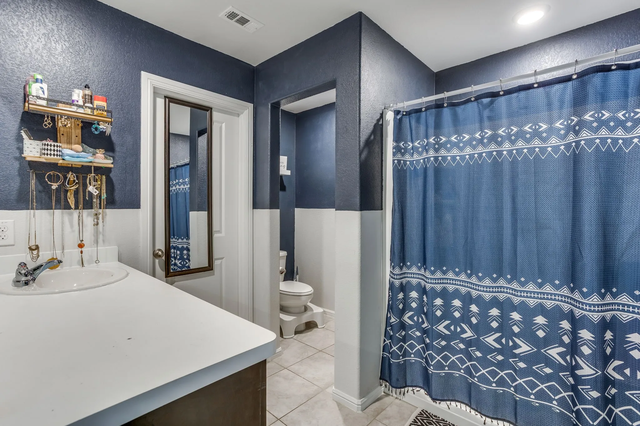 Single Family Residence For Sale in Tarrant County , 10345 Fort Crockett Trail, Crowley, Texas 76036, 4 Bedroom, 2 Bathroom, 2 Garage spaces, 1,669 Sqft, built in 2019, mls#21402677, Real Estate Agent in Crowley, Homes For Sale in Tarrant county, Homes For Sale in Crowley, Realtor in Crowley Texas, Real Estate Brokerage Independent Realty Texas, Luminita Cordes Realtor