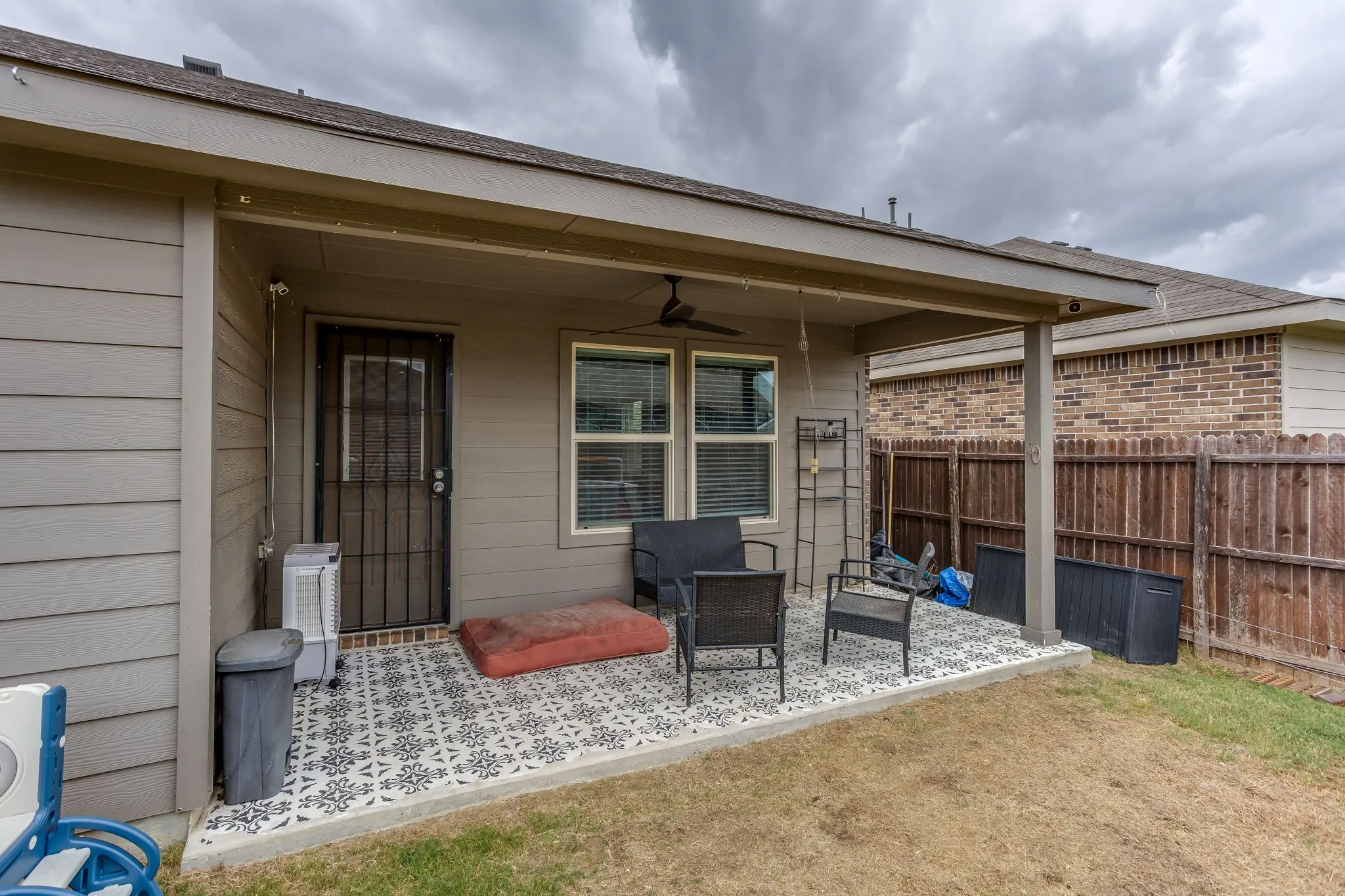 Single Family Residence For Sale in Tarrant County , 10345 Fort Crockett Trail, Crowley, Texas 76036, 4 Bedroom, 2 Bathroom, 2 Garage spaces, 1,669 Sqft, built in 2019, mls#21402677, Real Estate Agent in Crowley, Homes For Sale in Tarrant county, Homes For Sale in Crowley, Realtor in Crowley Texas, Real Estate Brokerage Independent Realty Texas, Luminita Cordes Realtor