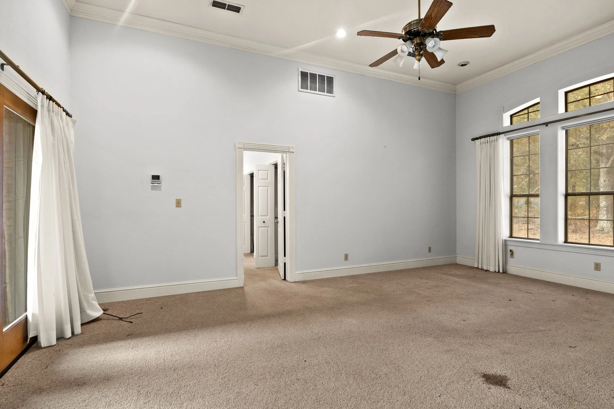 Single Family Residence For Sale in Titus County , 205 County Road 1485, Mt Pleasant, Texas 75455, 5 Bedroom, 3 Bathroom, 2 Garage spaces, 3,930 Sqft, built in 1994, mls#21402269, Real Estate Agent in Mt Pleasant, Homes For Sale in Titus county, Homes For Sale in Mt Pleasant, Realtor in Mt Pleasant Texas, Real Estate Brokerage Independent Realty Texas, Luminita Cordes Realtor